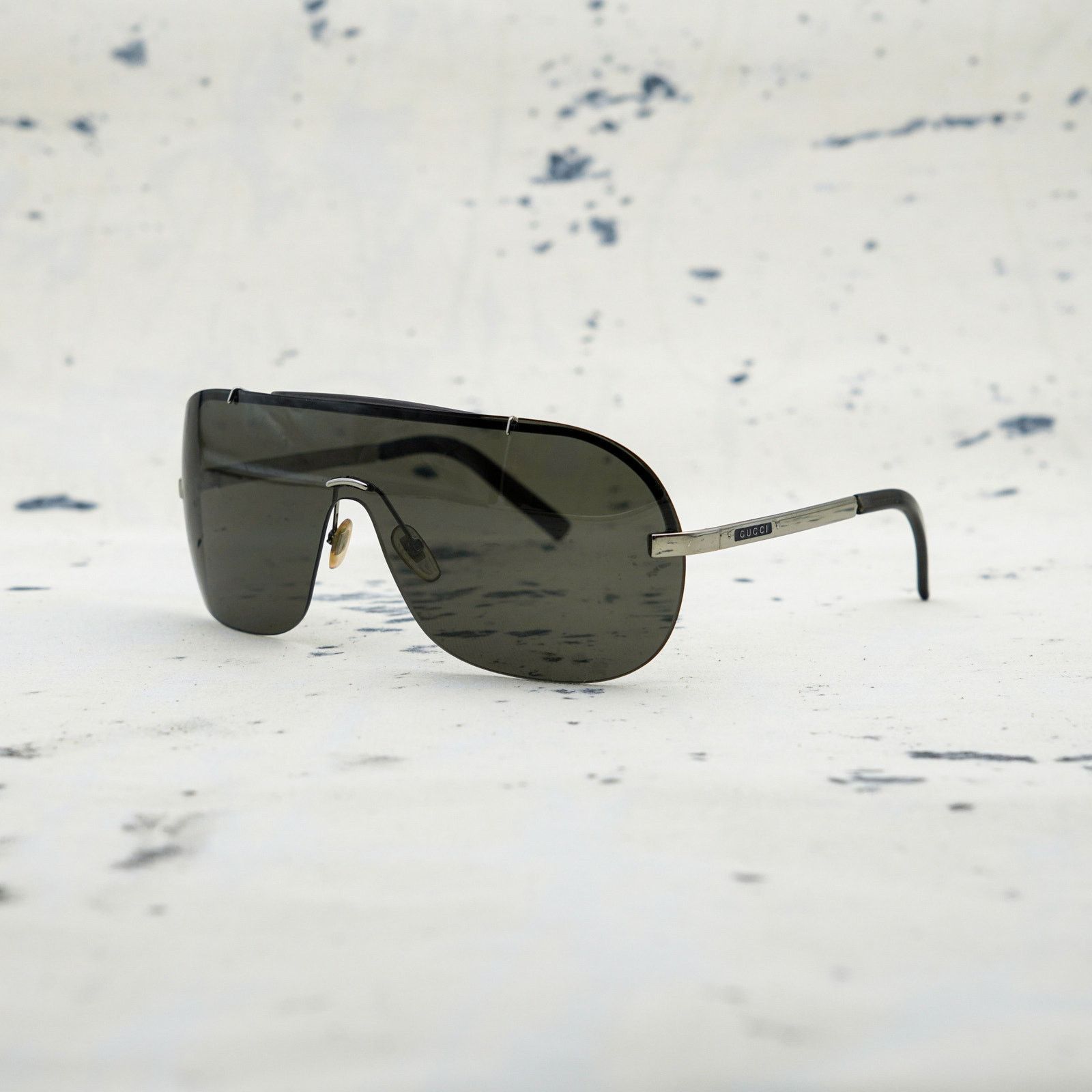 Gucci Vintage gucci gg 1858 wrap oversized mask logo sunglasses Size ONE SIZE - 1 Thumbnail
