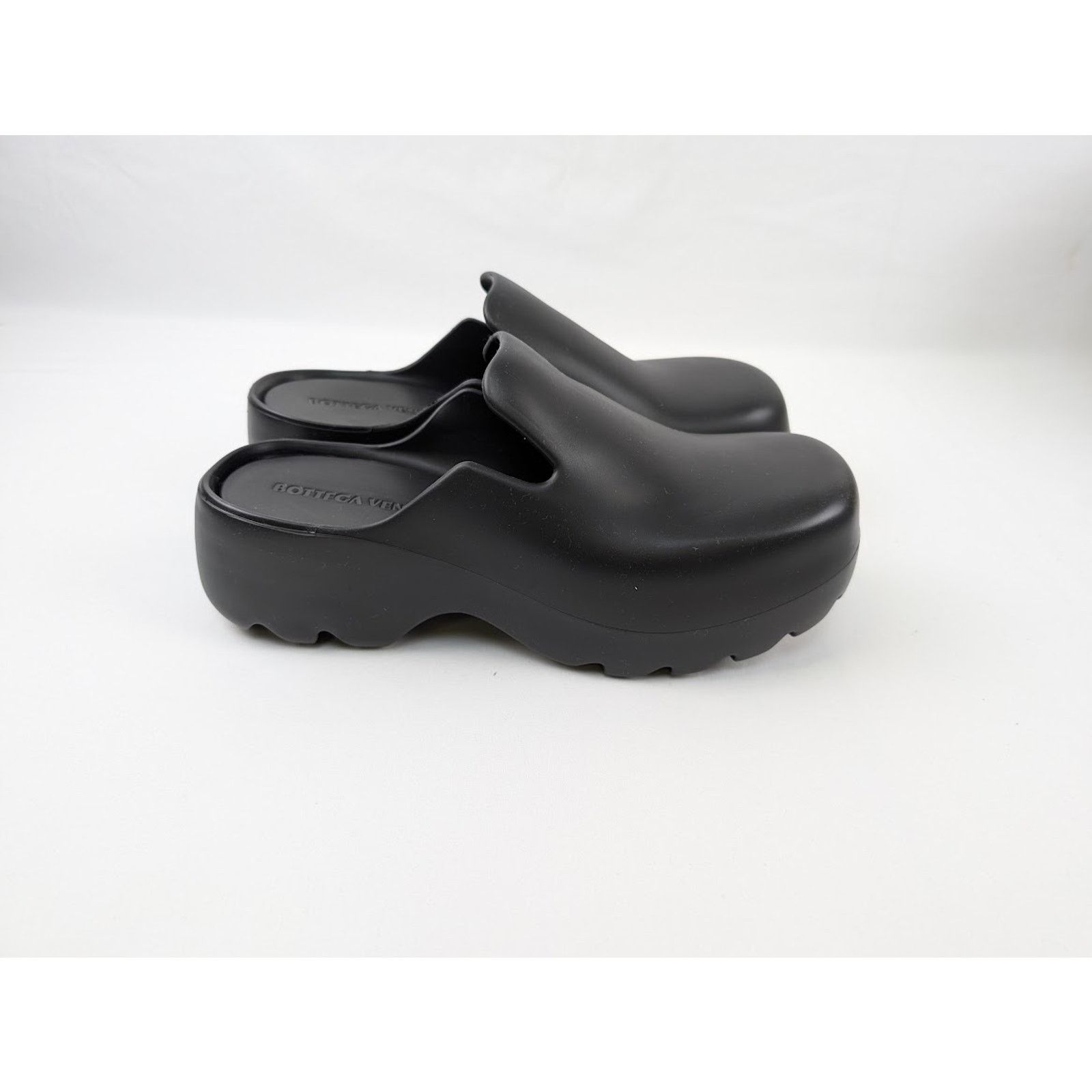 Bottega Veneta o1rshd1 Gel Rubber Flash Slipper in Black Size US 9 / EU 42 - 13 Thumbnail