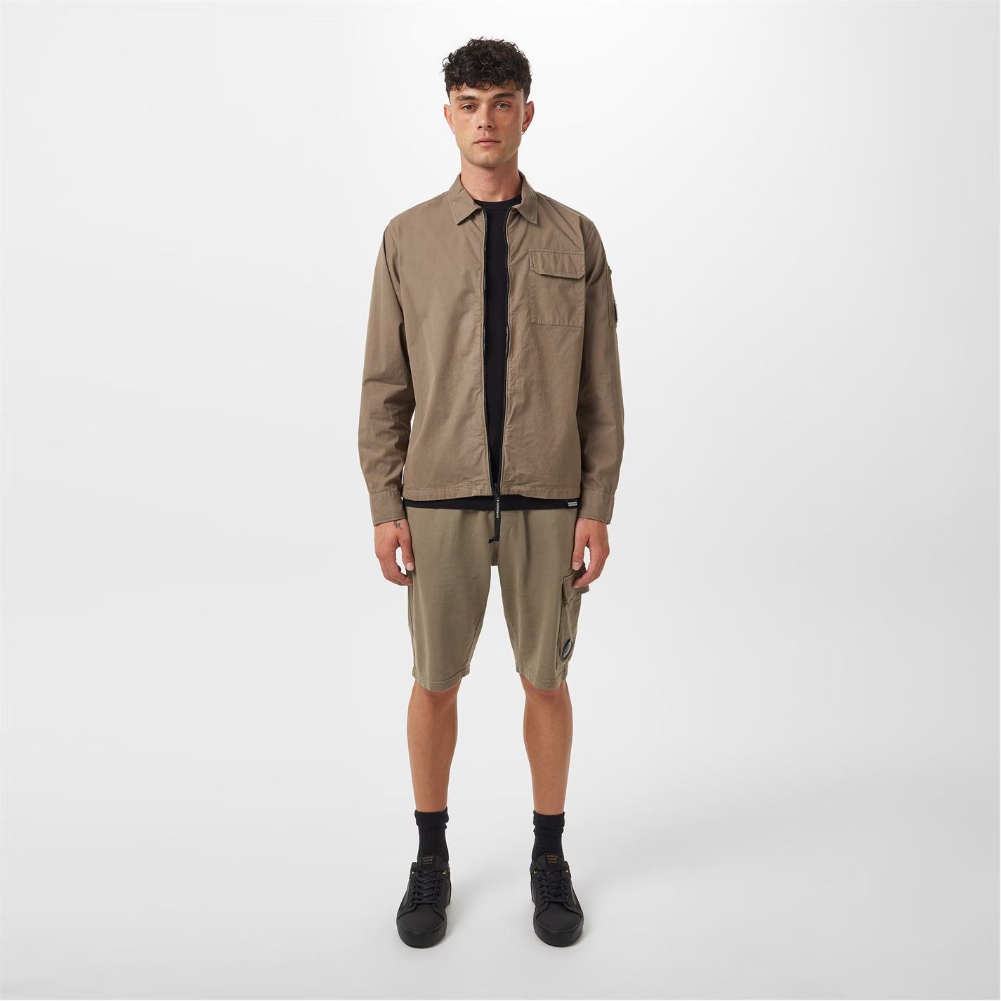 C.P. Company o1g2r1mq0426 Micro Lens Fleece Jogger Shorts in Walnut Size US 28 / EU 44 - 6 Thumbnail