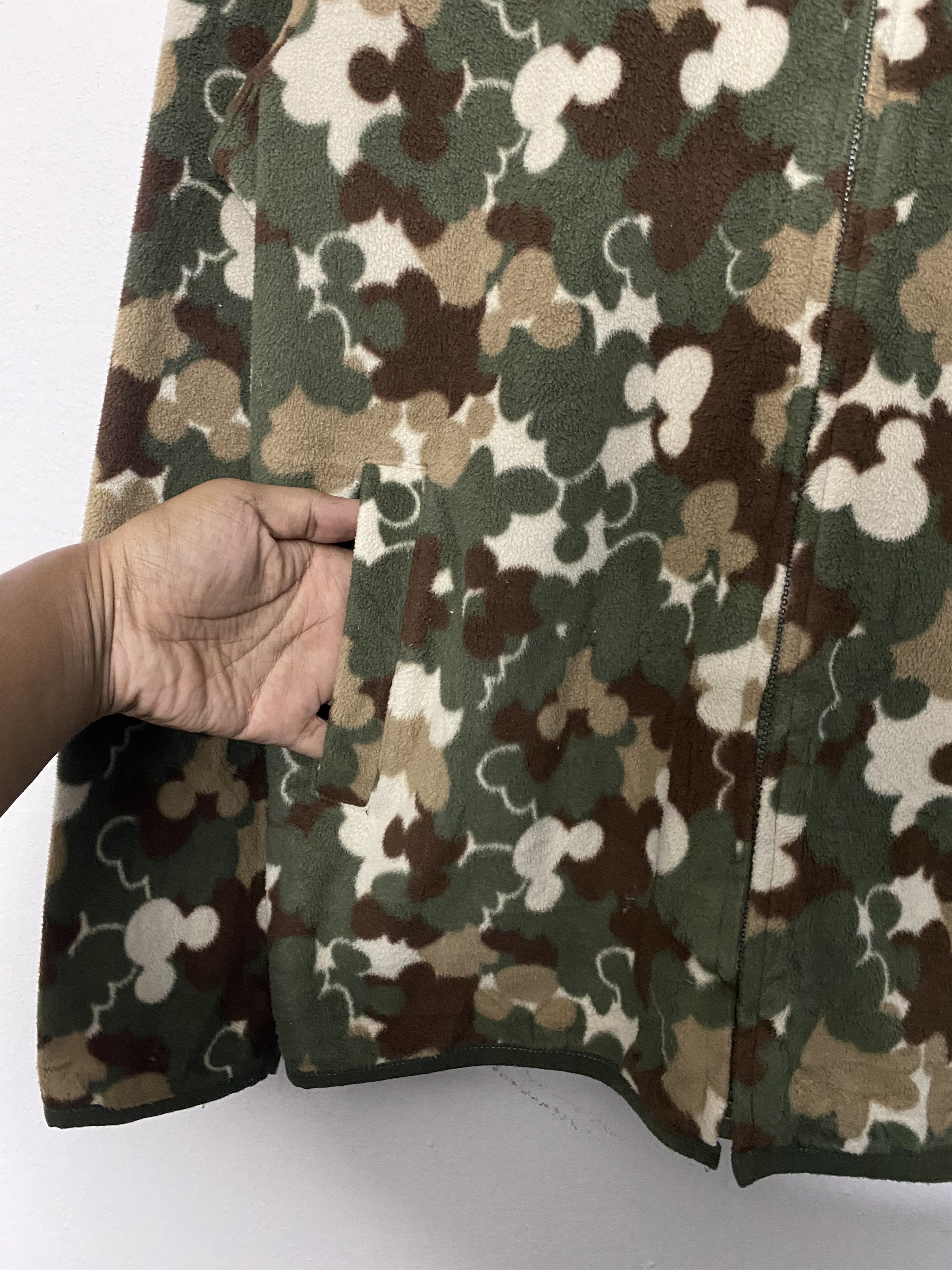 Disney Disney x Belle Maison Mickey Mouse Camo Fleece Hoodie Jacket Size M / US 6-8 / IT 42-44 - 5 Thumbnail