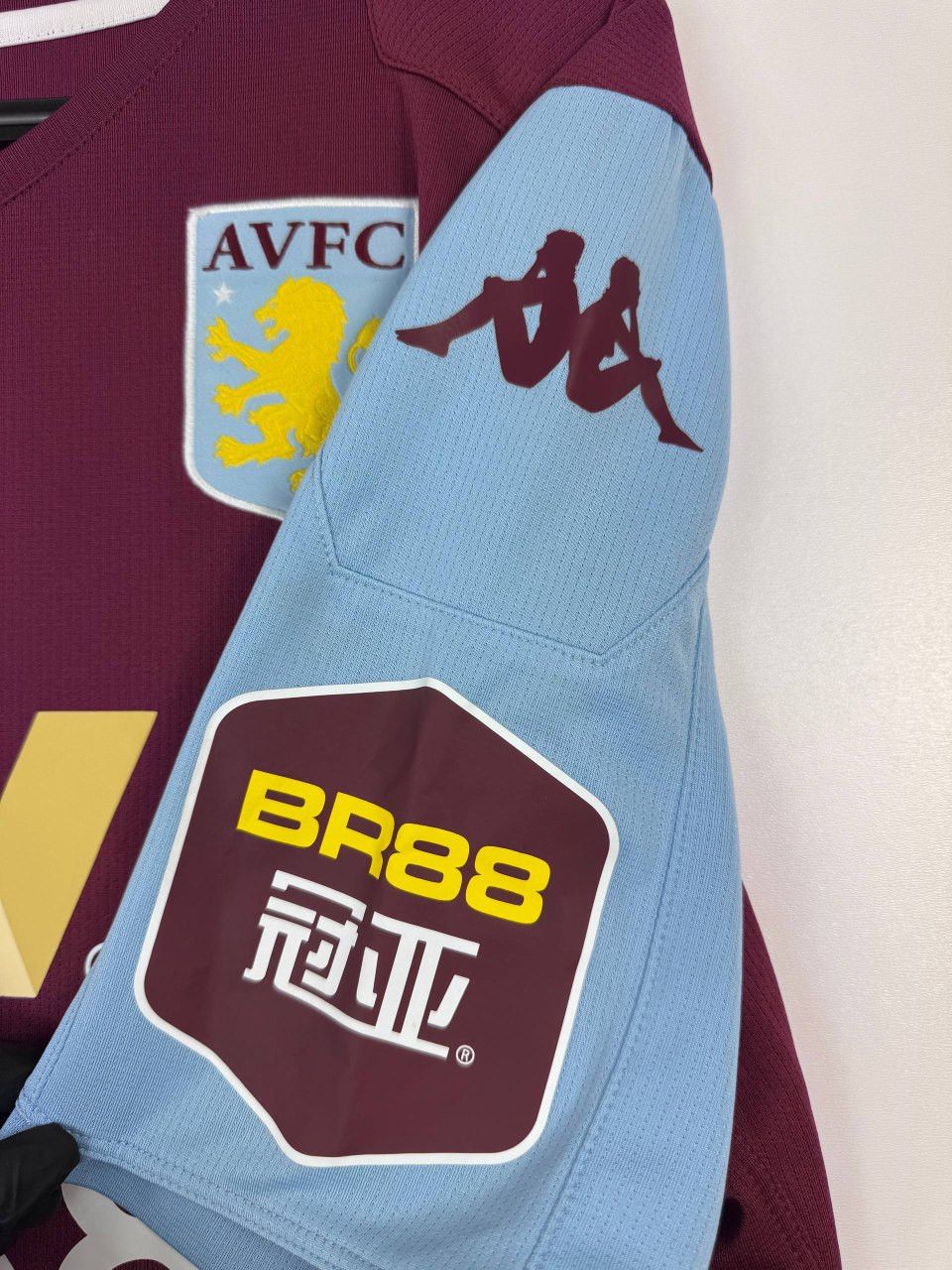 Kappa Aston Villa 2019 2020 Home Shirt Kappa Berry #40 Football XL Size US XL / EU 56 / 4 - 4 Thumbnail