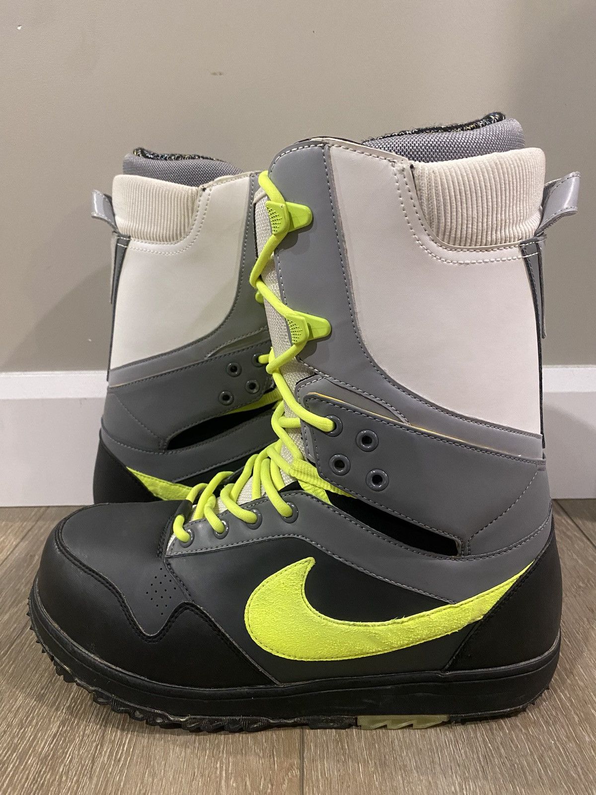 Nike Nike Zoom DK Danny Kass Snowboard Boots “Neon” White / Grey Size US 9 / EU 42 - 3 Thumbnail