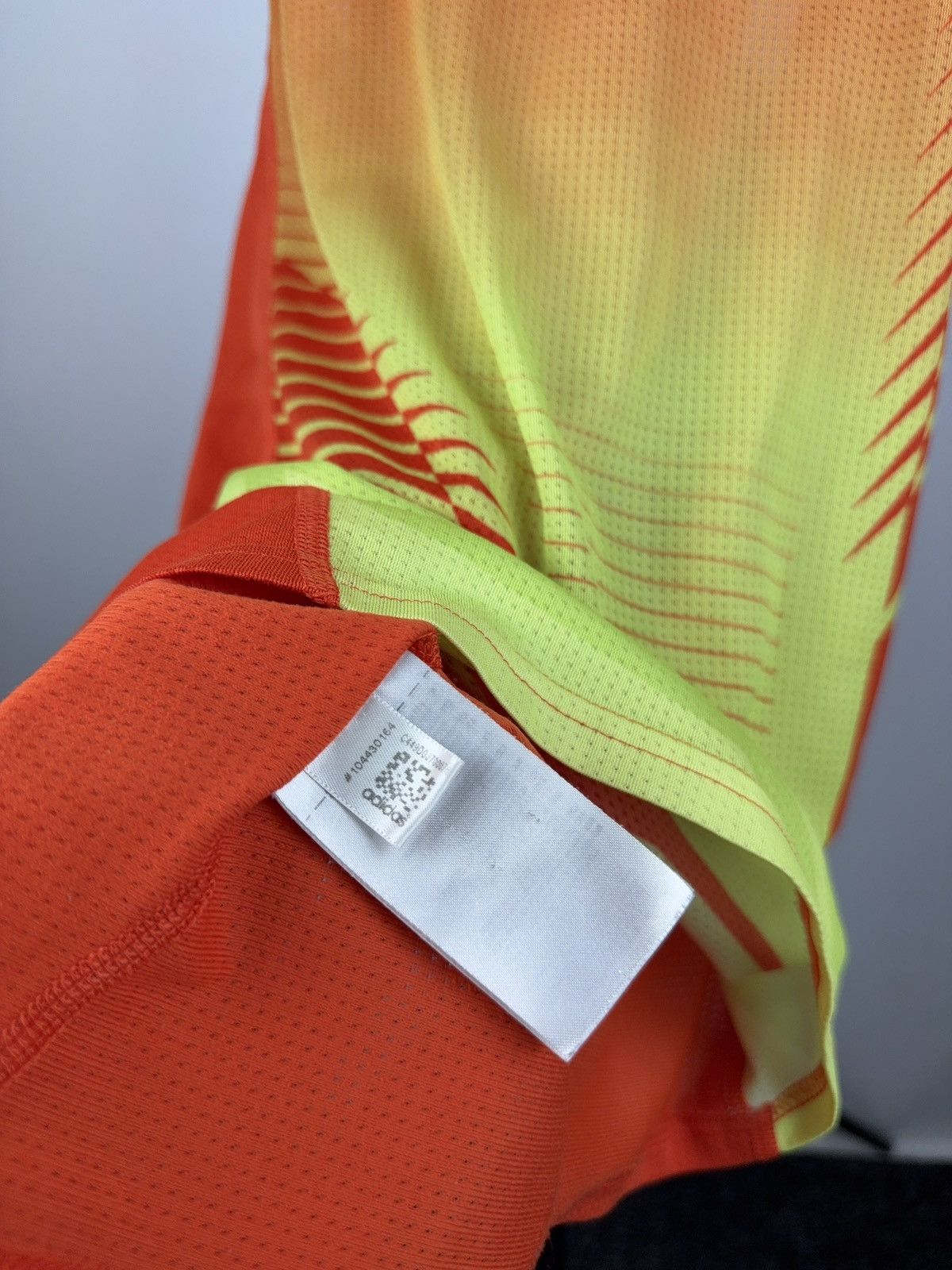 Adidas × Vintage Adidas Climalite Running Tank Top – Gradient Neon Print Size US M / EU 48-50 / 2 - 5 Thumbnail