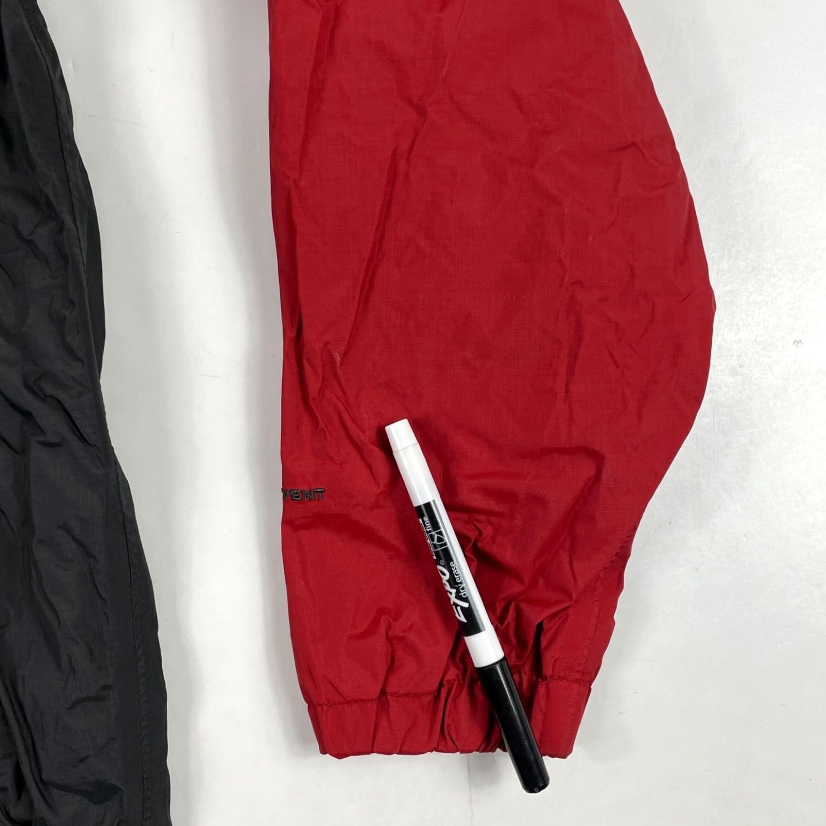 The North Face - Brand: The title includes "The North Face" - which is explicitly stated in the description Size US S / EU 44-46 / 1 - 4 Thumbnail