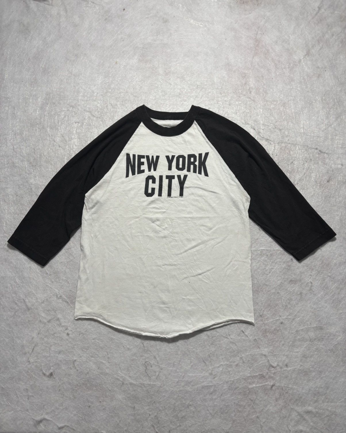 Vintage New York Coty Raglan Shirt Size US S / EU 44-46 / 1 - 1 Thumbnail