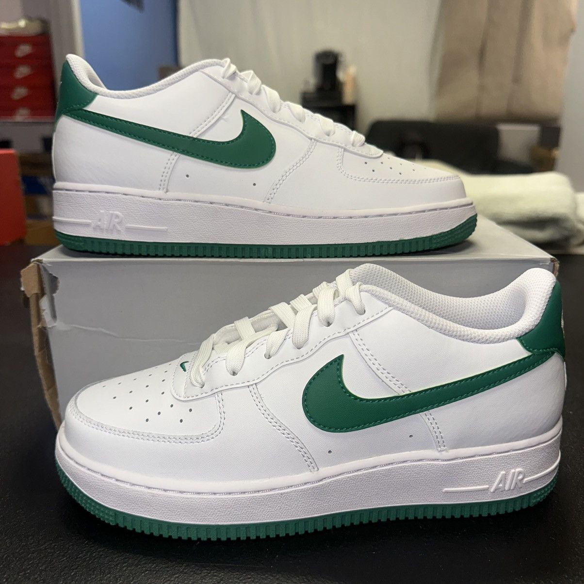 Nike Size 8W (6.5Y) - Nike Air Force 1 GS “White Malachite" Size US 8 / IT 38 - 1 Thumbnail
