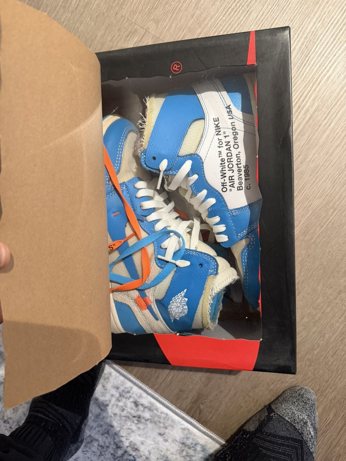 Off-White OFF WHITE UNC JORDAN 1 Size US 7 / EU 40 - 7 Thumbnail
