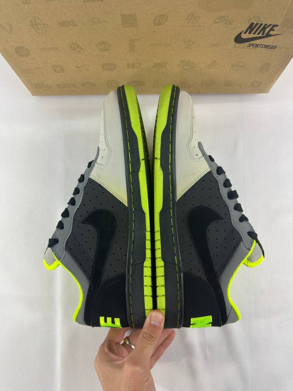 Nike Nike Big Nike 1 LE 2009 Grey Volt 366725-001 Size US 9 / EU 42 - 10 Thumbnail