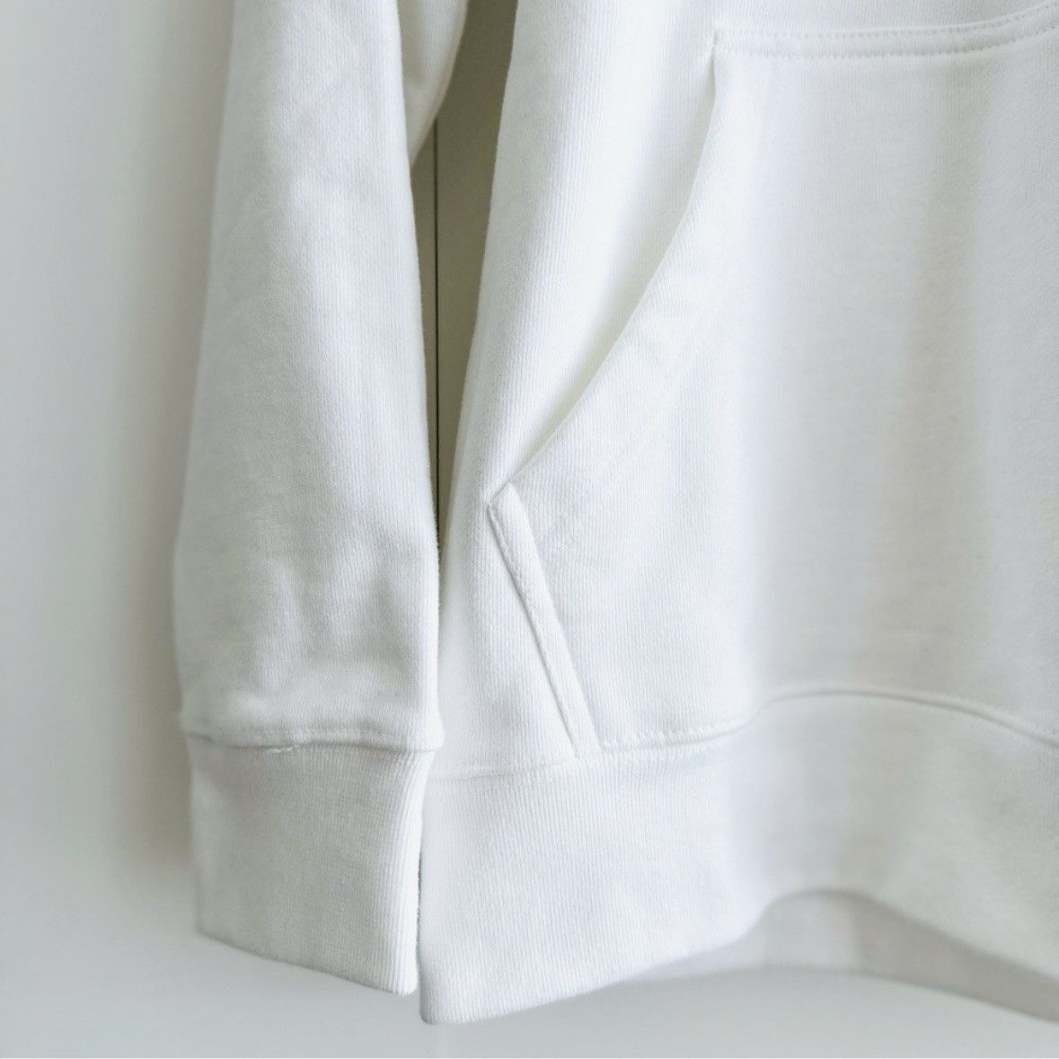 Urban Outfitters MARKET x Smiley Ripe Hoodie UO Exclusive NWT Size M / US 6-8 / IT 42-44 - 8 Thumbnail