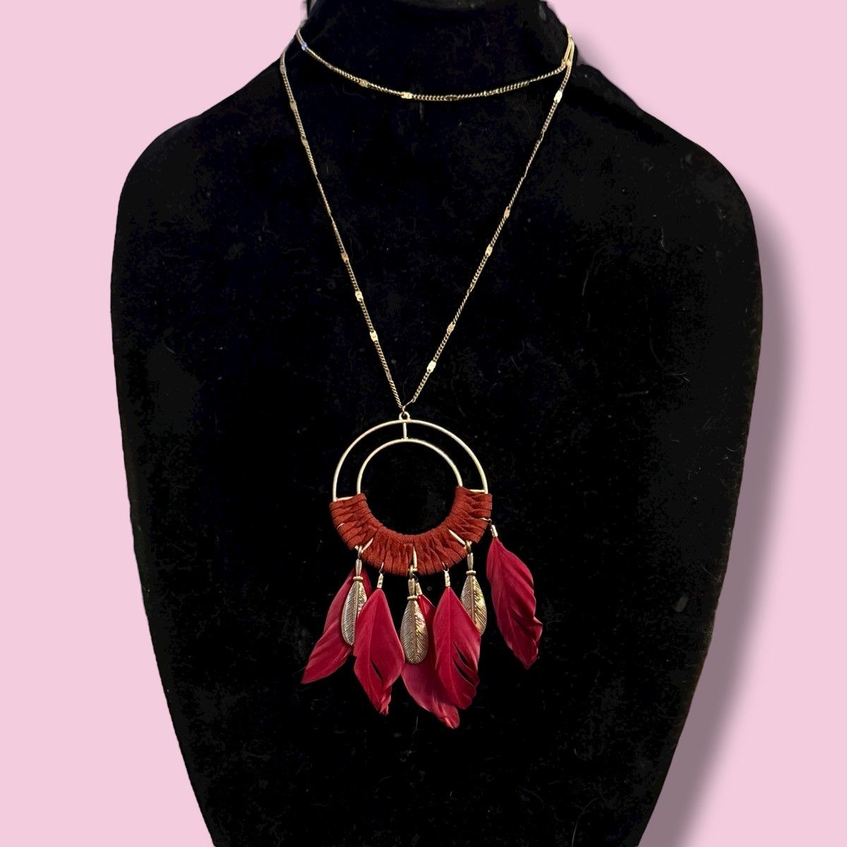 Other Boho gold tone red feather pendant necklace Size ONE SIZE - 1 Thumbnail