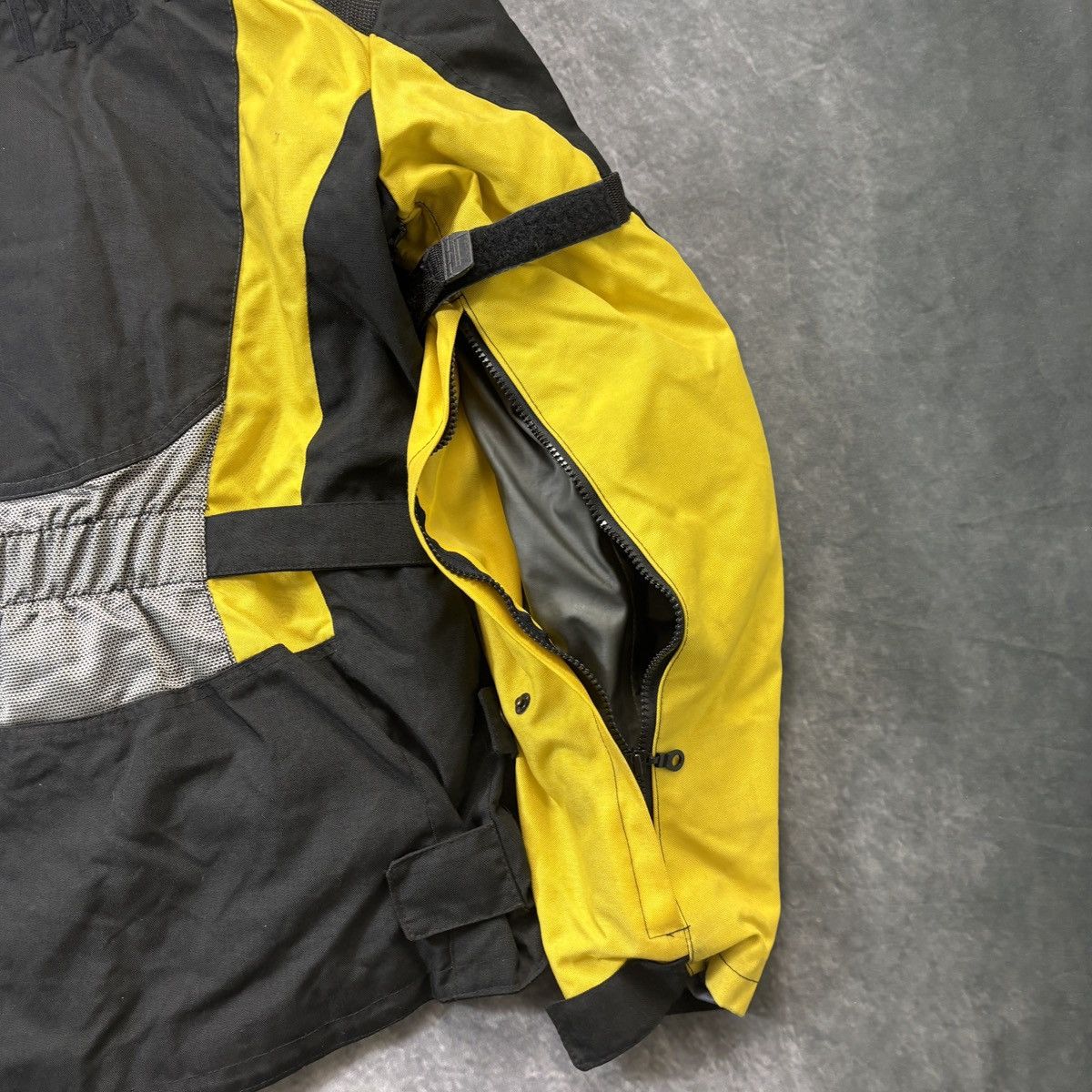 Belstaff × Vintage Vintage Belstaff Motorcycle Jacket Armoured Bondage Utility Size US S / EU 44-46 / 1 - 17 Thumbnail