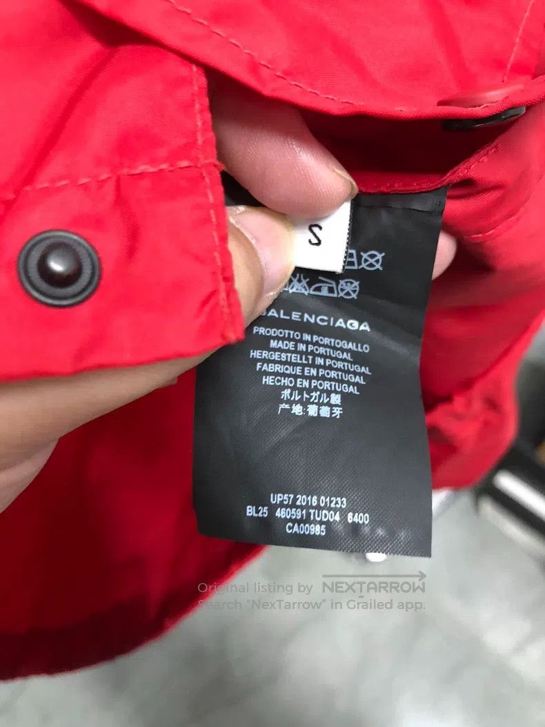 Balenciaga Balenciaga Red printed pattern logo windbreaker jacket Size US S / EU 44-46 / 1 - 4 Thumbnail