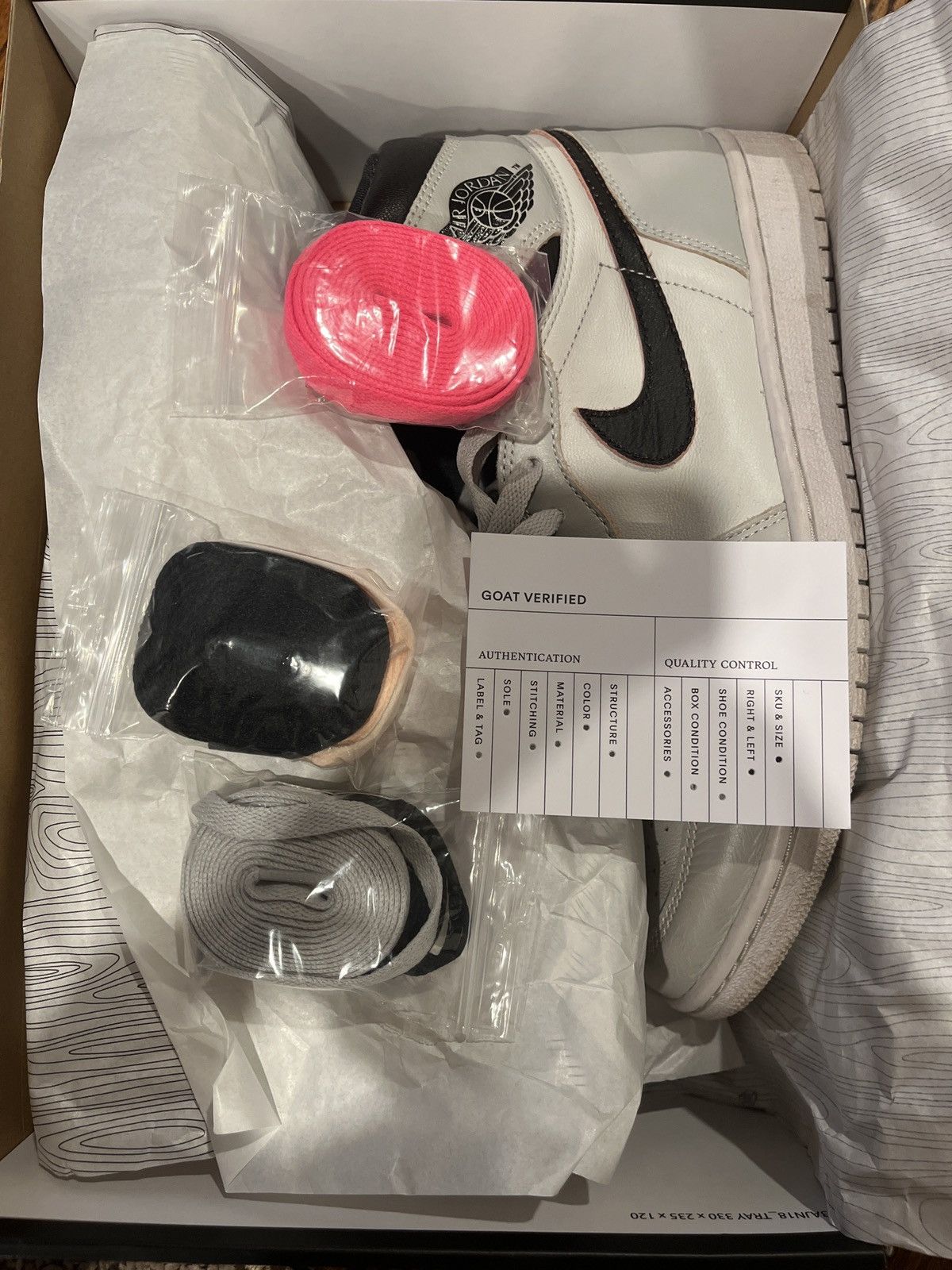 Nike Jordan 1 Retro High OG Defiant SB Size US 10 / EU 43 - 7 Thumbnail