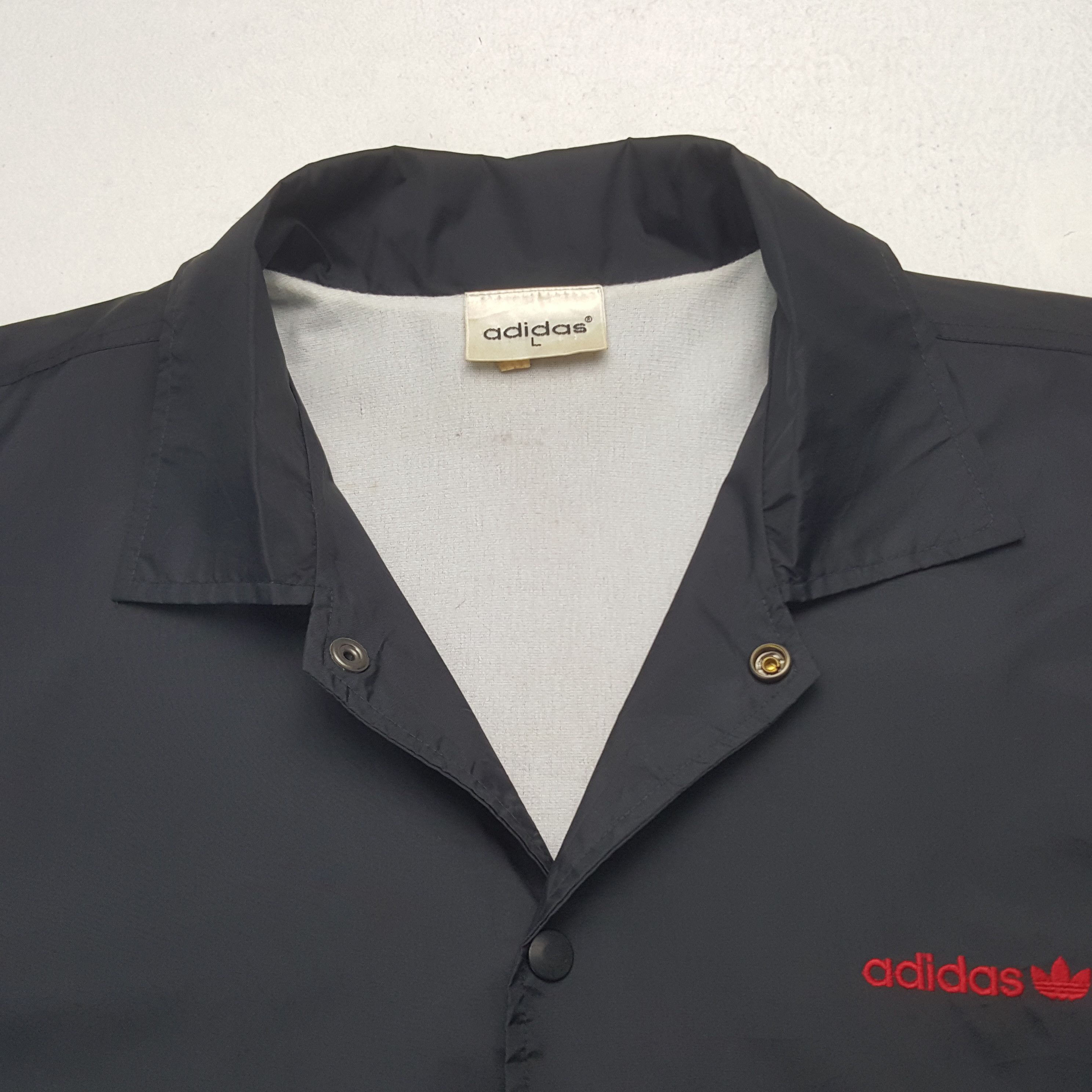 Adidas Vintage Adidas Big Logo Windbreaker Jacket RR3 Size US XXL / EU 58 / 5 - 5 Thumbnail