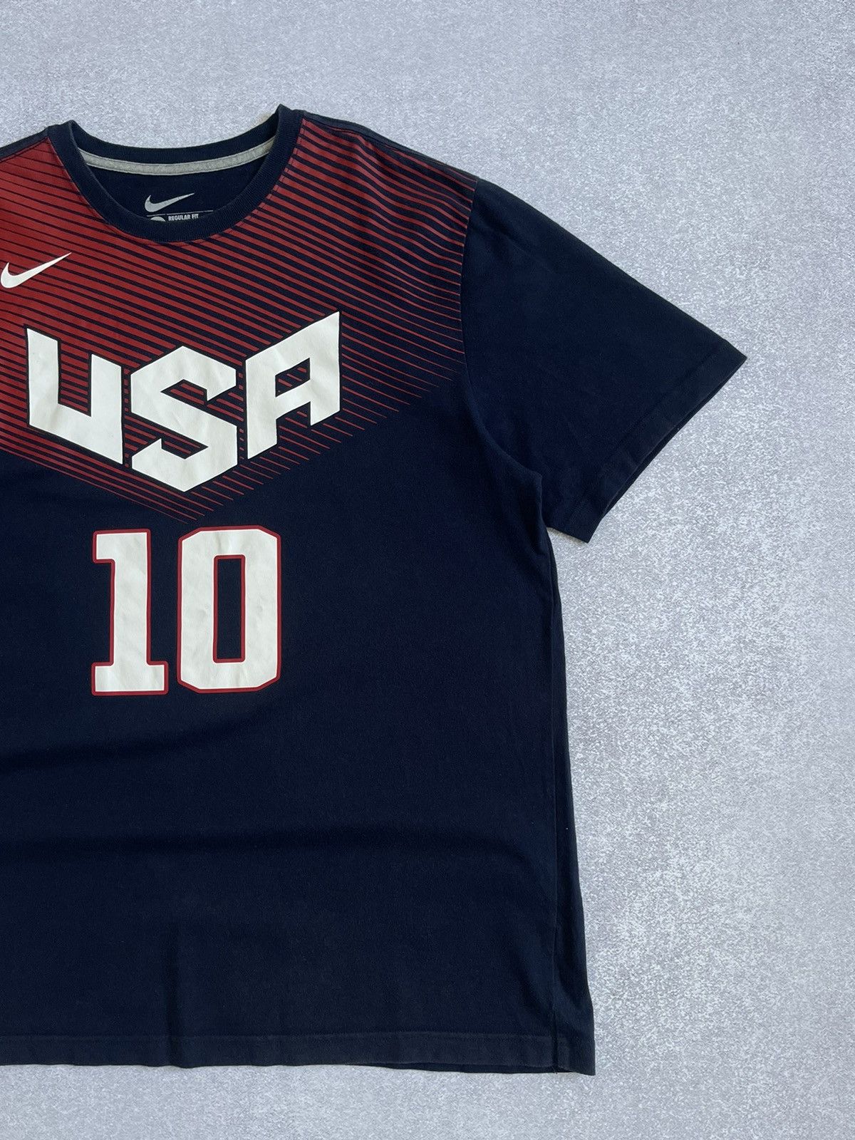 Nike Vintage Nike Team USA Kyrie Irving #10 Cotton Jersey T-shirt Size US XL / EU 56 / 4 - 6 Thumbnail