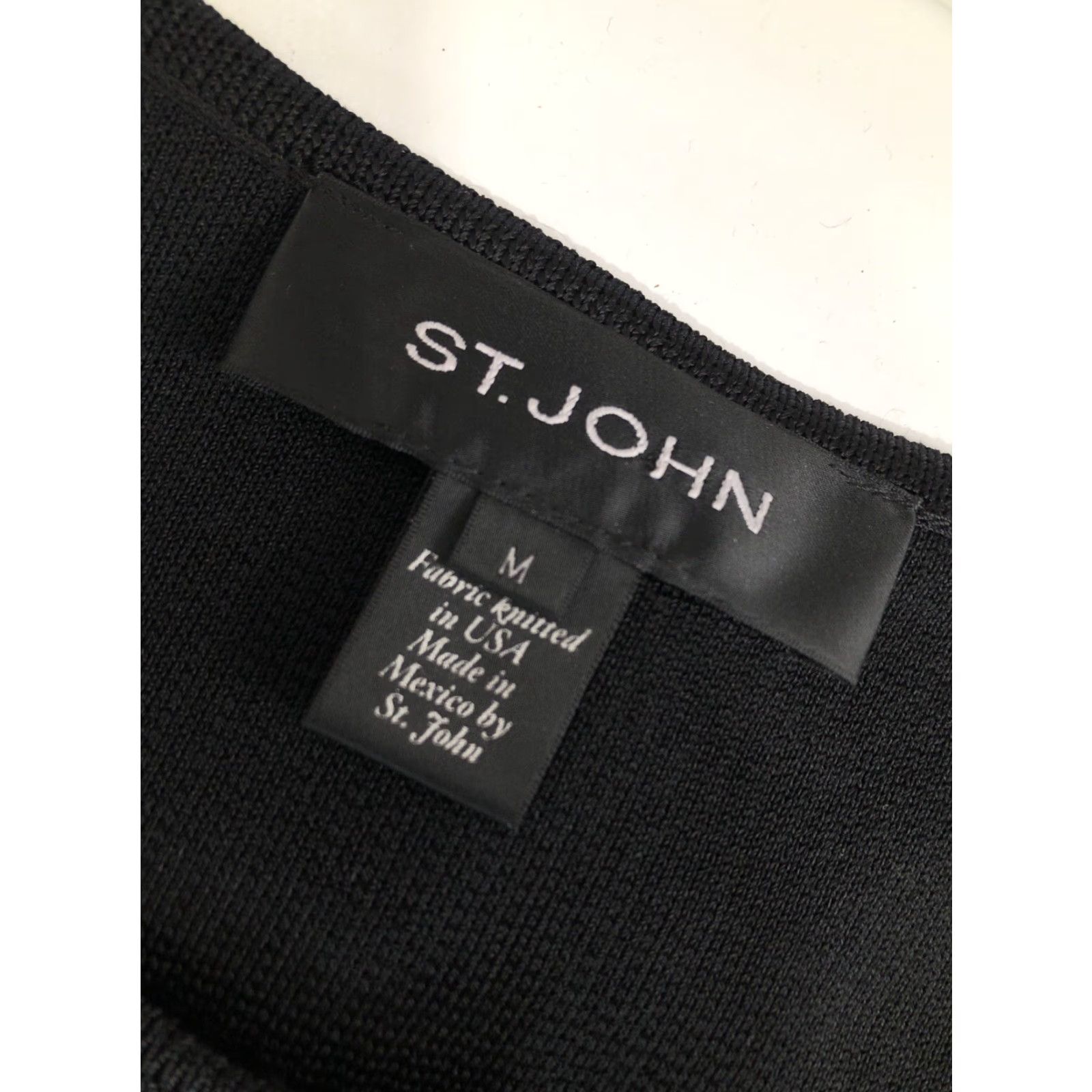 St. John ST. JOHN Womens M Knitted in USA Crop Wool Blend Cardigan Sweater EXCELLENT Black USA Knit Cardigan M Womens Jeans? Size M / US 6-8 / IT 42-44 - 7 Thumbnail