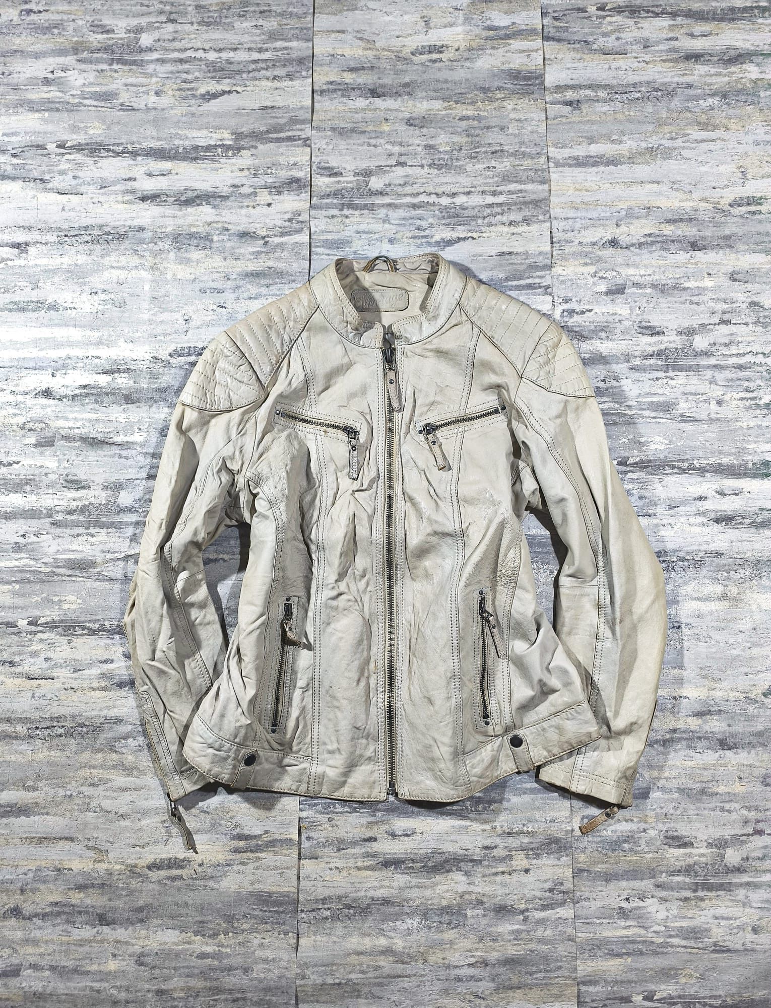 Leather vtg distressed leather moto biker girl jacket avantgarde Size M / US 6-8 / IT 42-44 - 1 Thumbnail