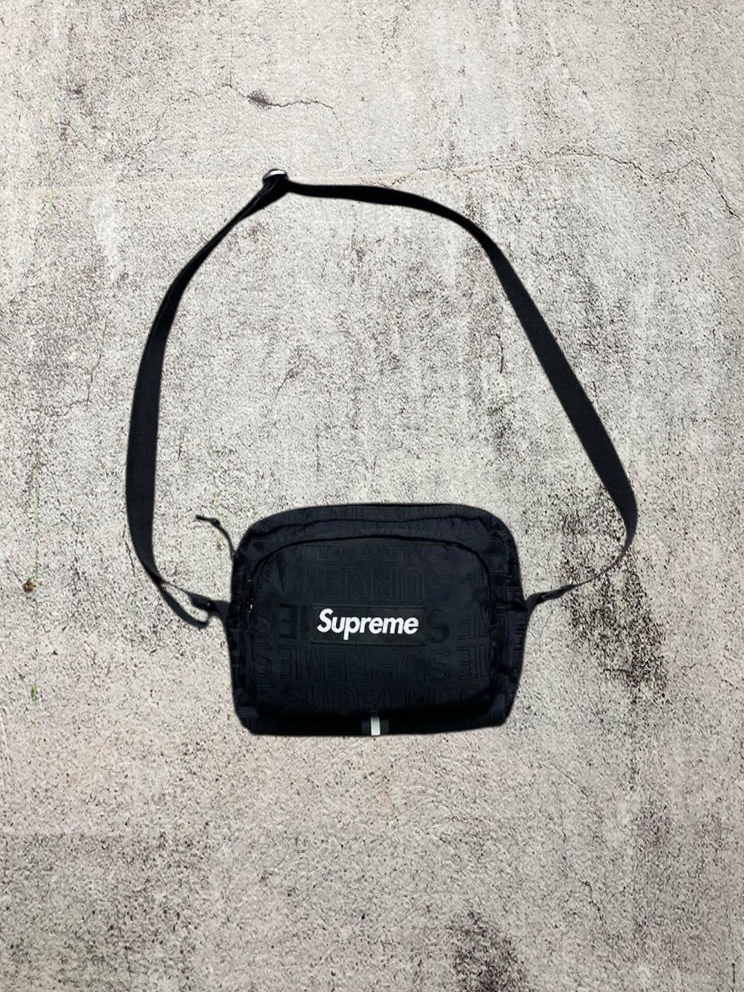 Supreme SS 2019 Supreme Shoulder Messenger Bag Black Size ONE SIZE - 2 Thumbnail
