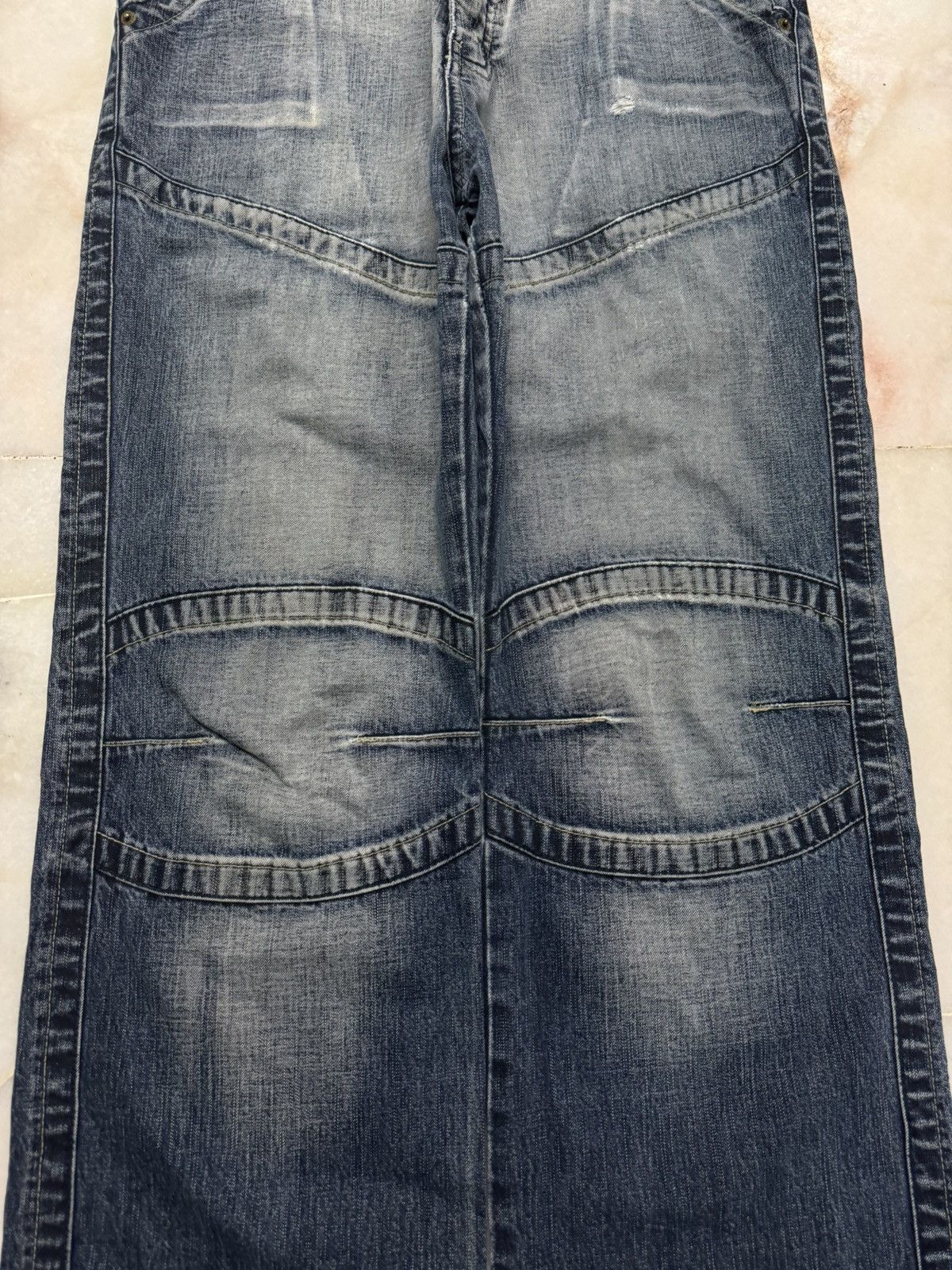 Japanese Brand BAGGY FLARE VINTAGE JAPANESE THRASHED JEANS 90s Size US 32 / EU 48 - 7 Thumbnail