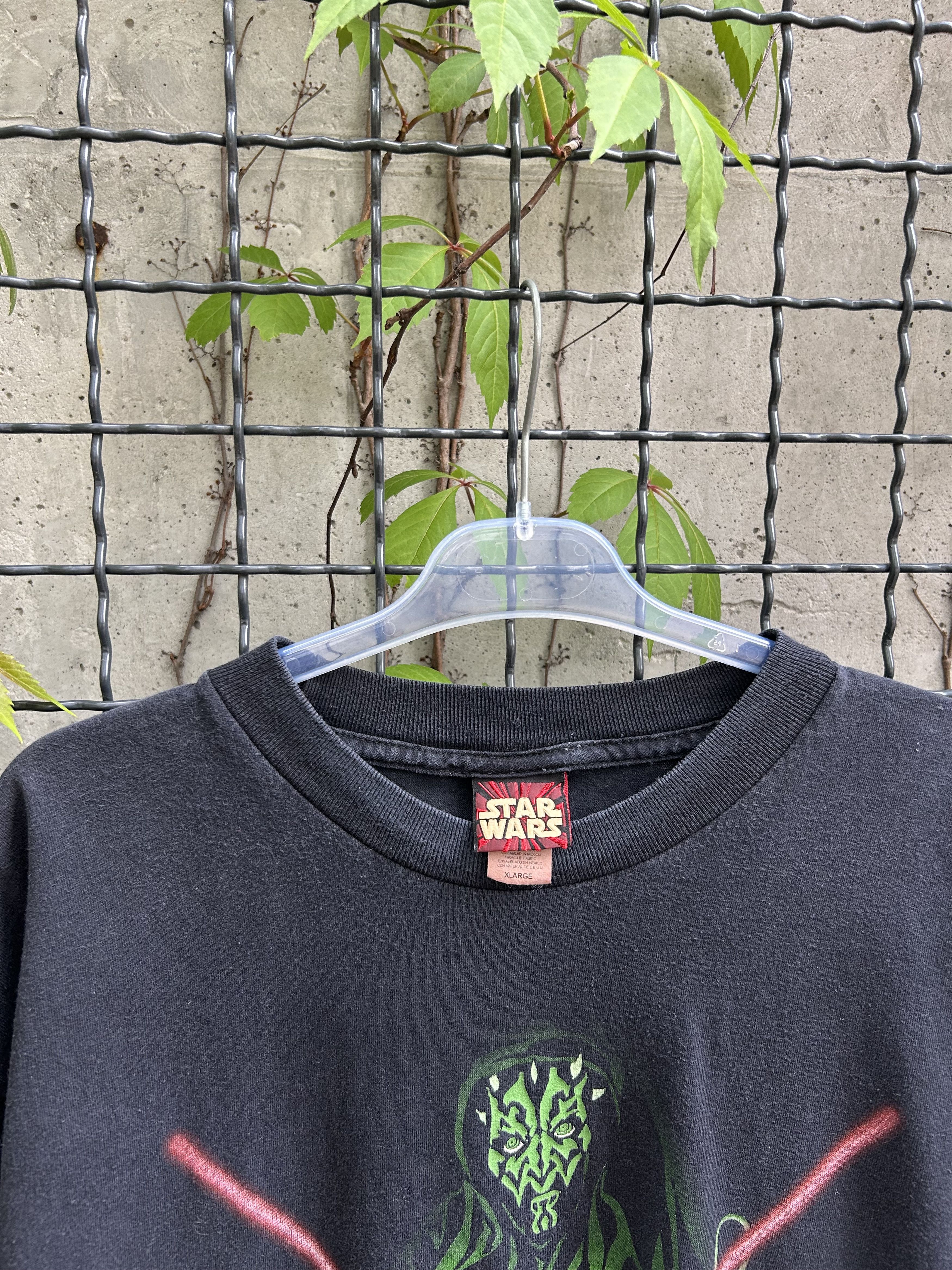 Vintage Vintage 90s Star Wars Episode One Glow in the Dark T-Shirt Size US L / EU 52-54 / 3 - 4 Thumbnail