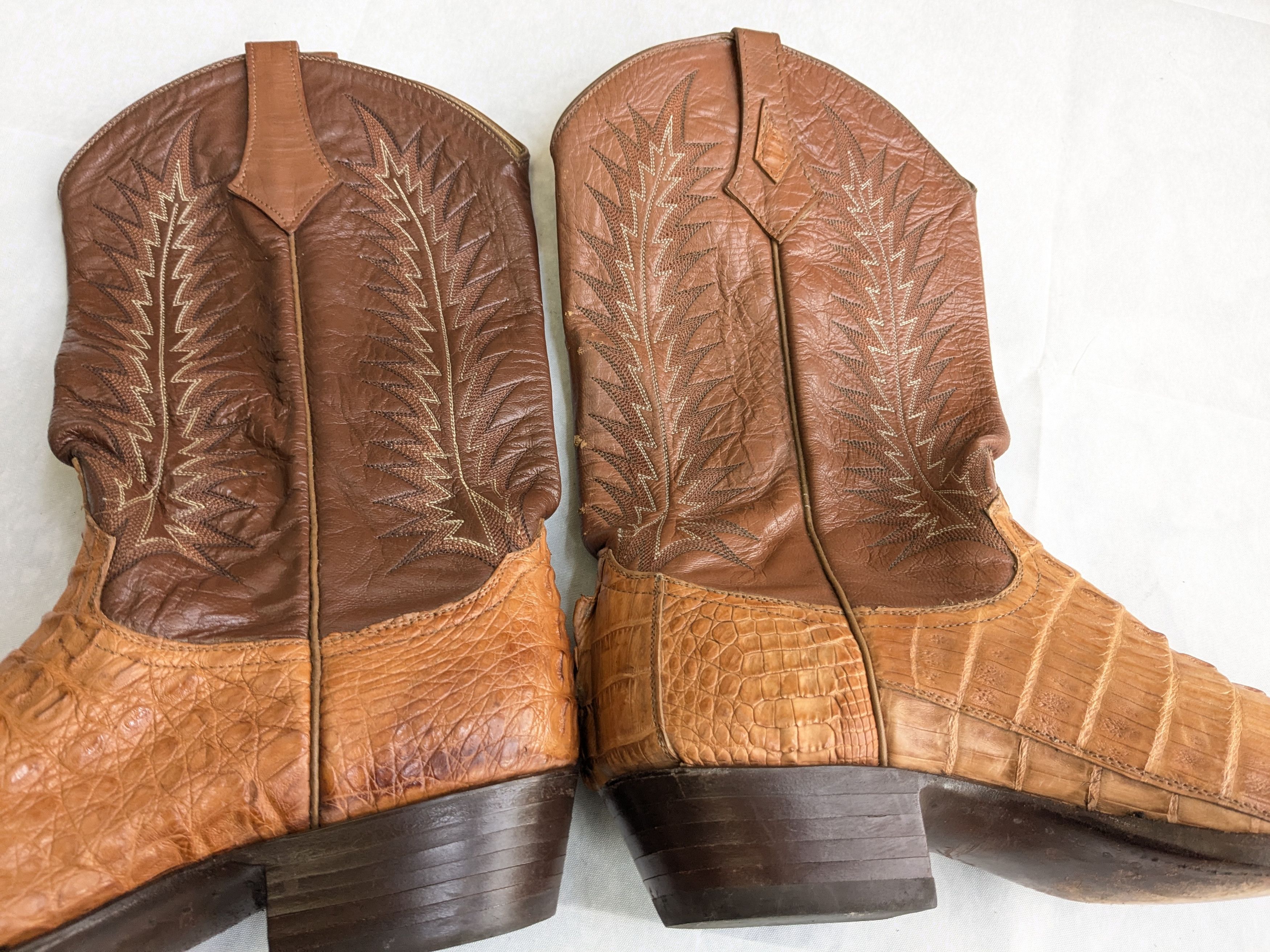 Genuine Leather Vintage Cowboy Boots Crocodile Brown 9.5 EE Wide USA Size US 9.5 / EU 42-43 - 11 Thumbnail