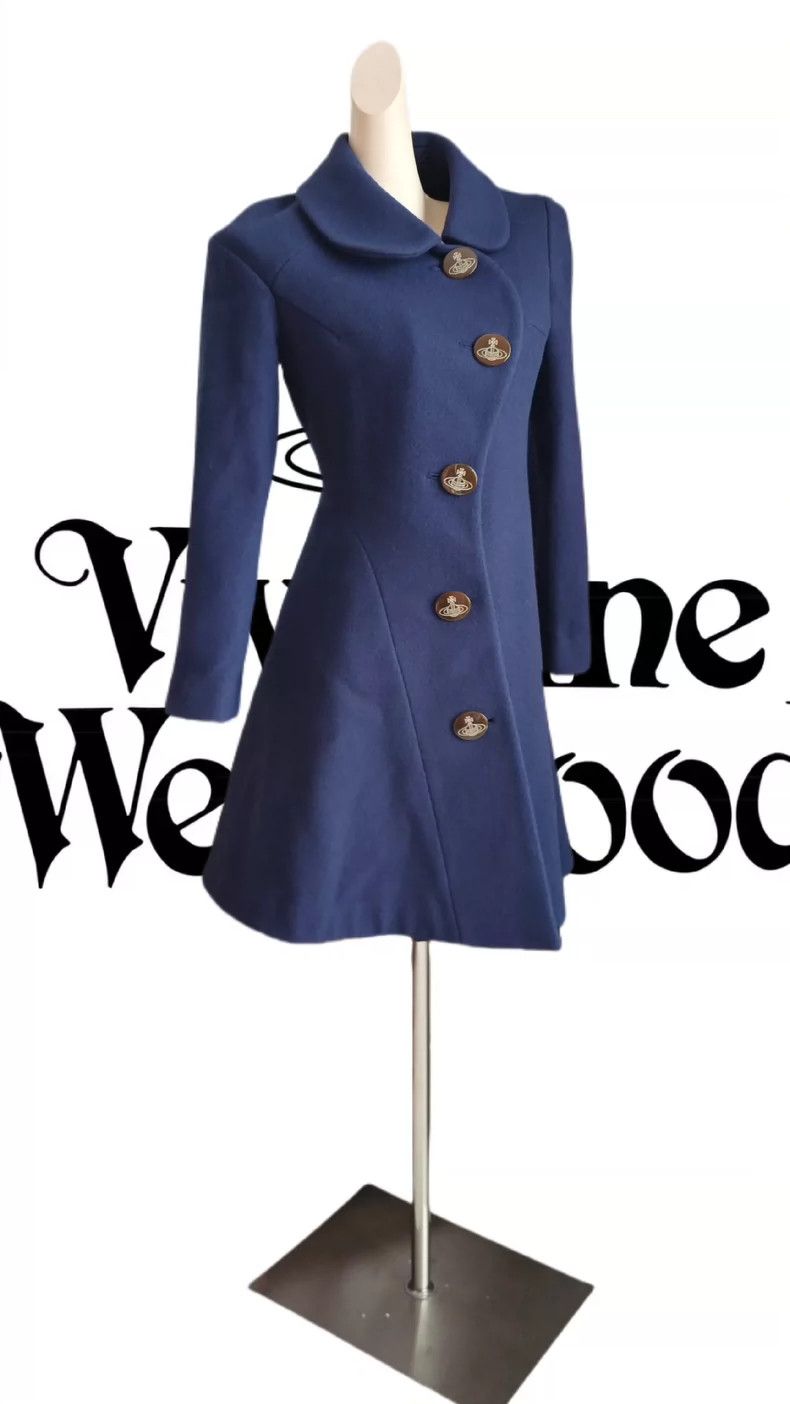 Vivienne Westwood Vivienne Westwood A blue-purple coat with asymmetrical fur Size M / US 6-8 / IT 42-44 - 4 Thumbnail