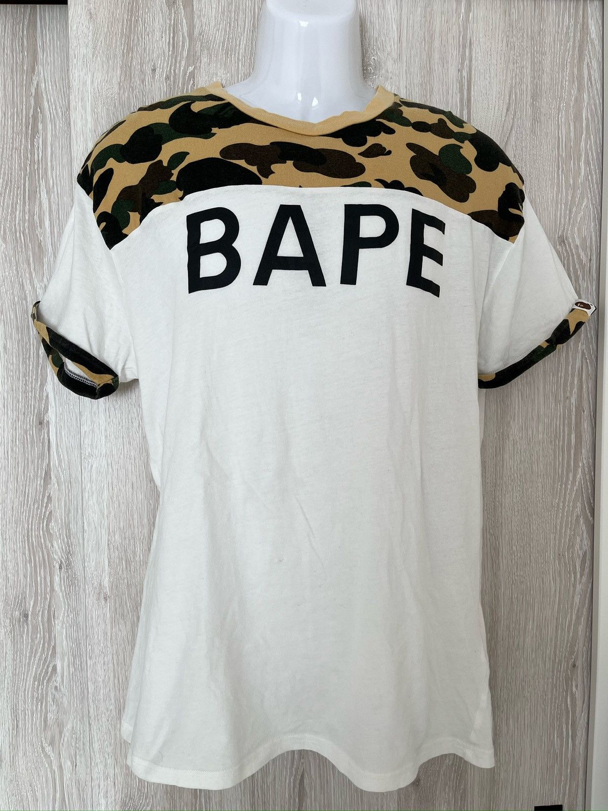 Bape Bape 1st Camo Tee 【65】 Size ONE SIZE - 1 Thumbnail