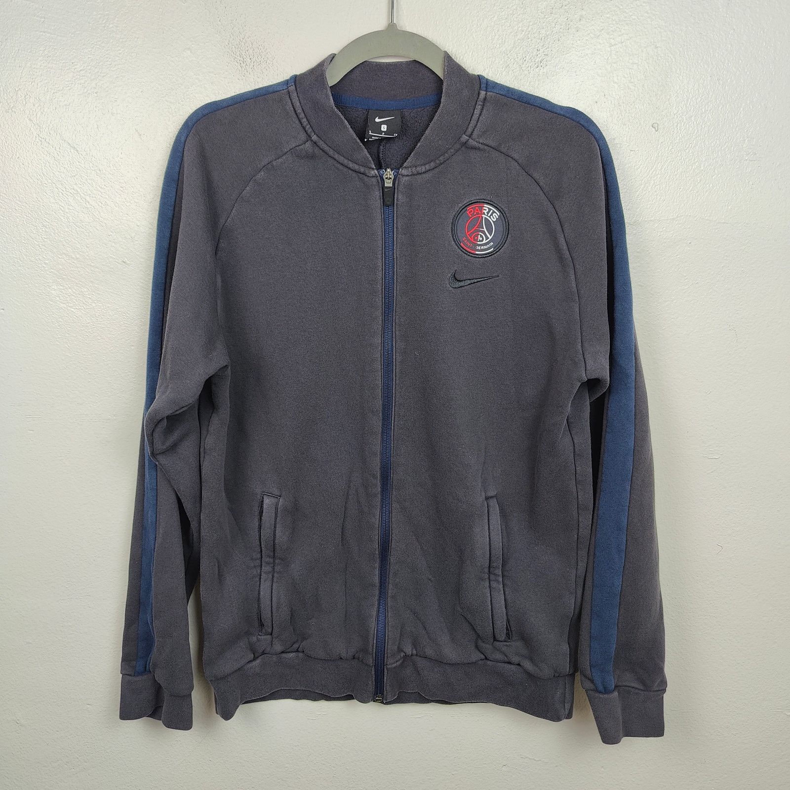 Nike Nike Paris Saint Germaine Sweatshirt Mens Small Dark Gray Size US S / EU 44-46 / 1 - 1 Thumbnail