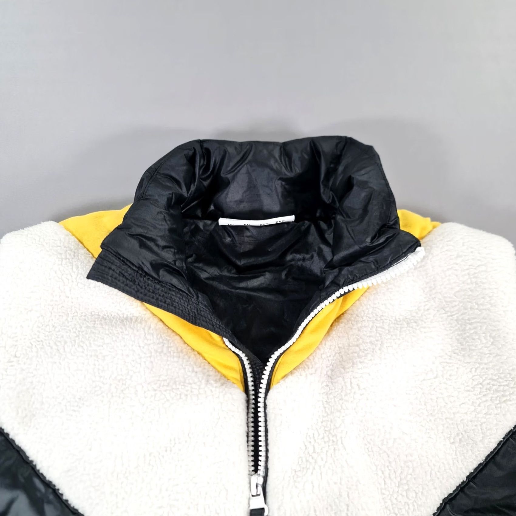 New Balance New Balance Mens Gilet Black White Small Full Zip Padded Body Warmer Waistcoat Puffer Jacket Casual Size US S / EU 44-46 / 1 - 2 Thumbnail