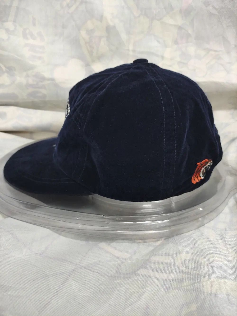 Japanese Brand BASIQUENTI SUKAJAN SOUVENIR VIETNAM WAR VELVET VINTAGE CAP Size ONE SIZE - 4 Thumbnail