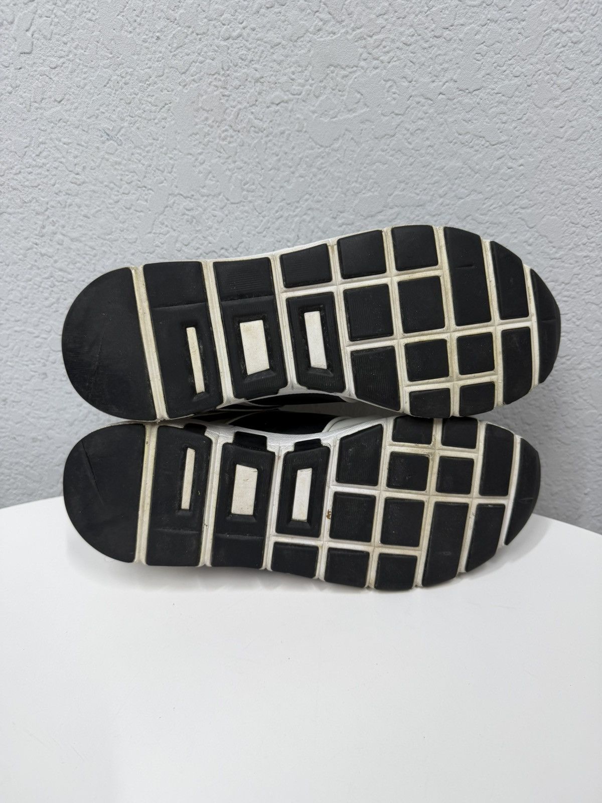 Gucci GUCCI Black White GG Logo Sneakers Shoes Low Top Leather Size US 8 / EU 41 - 12 Thumbnail