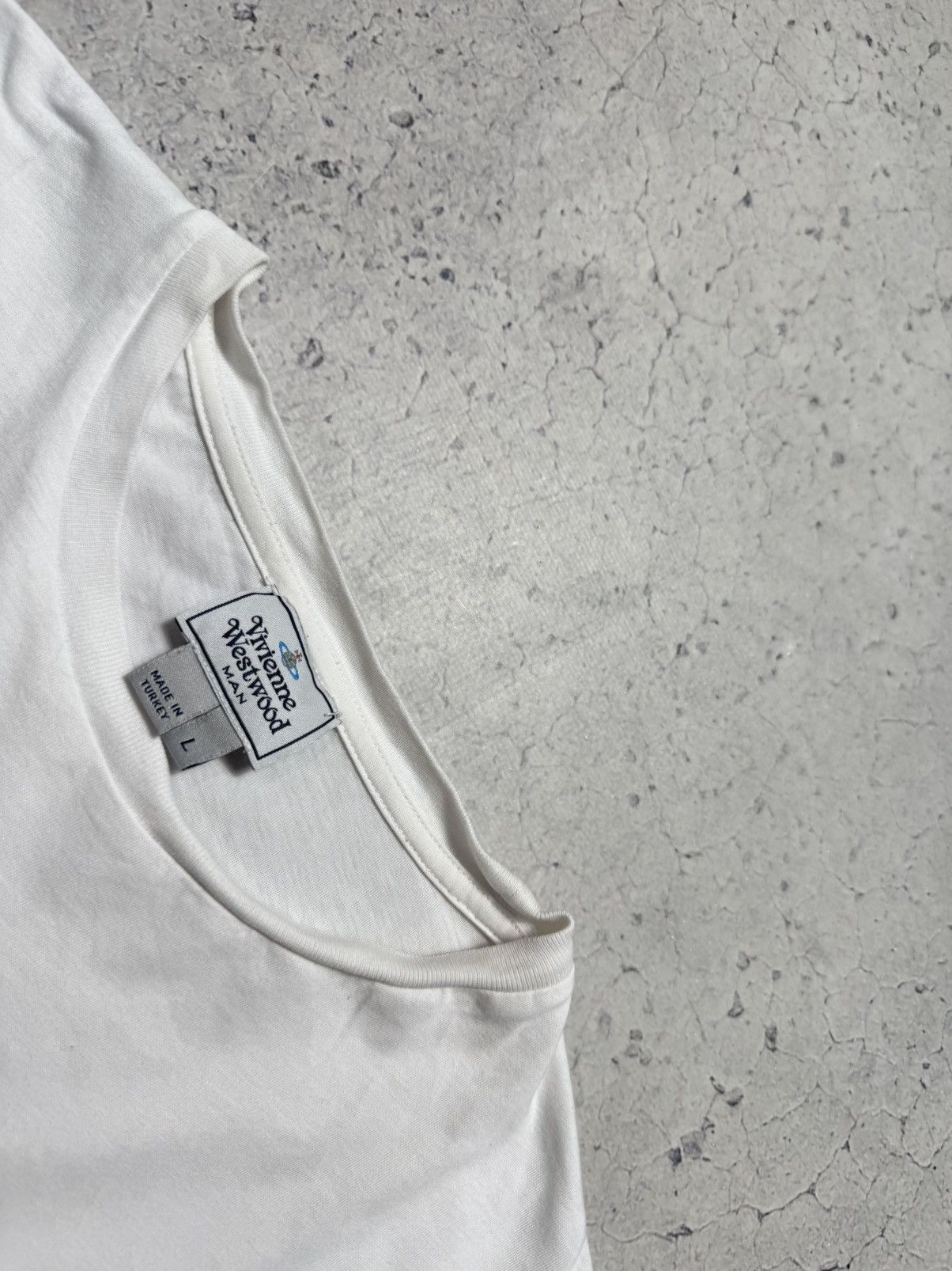 Vivienne Westwood Vivienne Westwood Luxury White T-Shirt Size US L / EU 52-54 / 3 - 4 Thumbnail