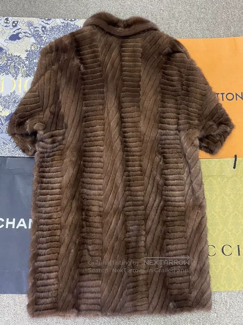 Fendi Fendi Honey Brown Suede Fur Jacket, Reversible Size XS / US 0-2 / IT 36-38 - 2 Thumbnail