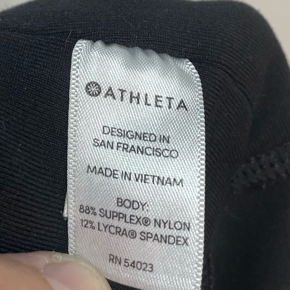 Athleta Athleta Black Cropped Leggings Large Petite Size 34" / US 12 / IT 48 - 7 Thumbnail
