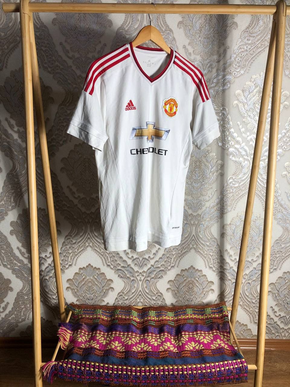Adidas VINTAGE ADIDAS FC MANCHESTER UNITED ENGLAND SOCCER JERSEY Size US M / EU 48-50 / 2 - 5 Thumbnail