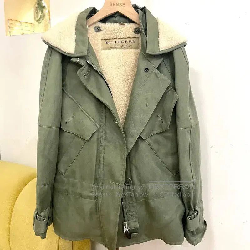 Burberry Burberry Women's Green Wool Short Jacket. Size M / US 6-8 / IT 42-44 - 1 Thumbnail