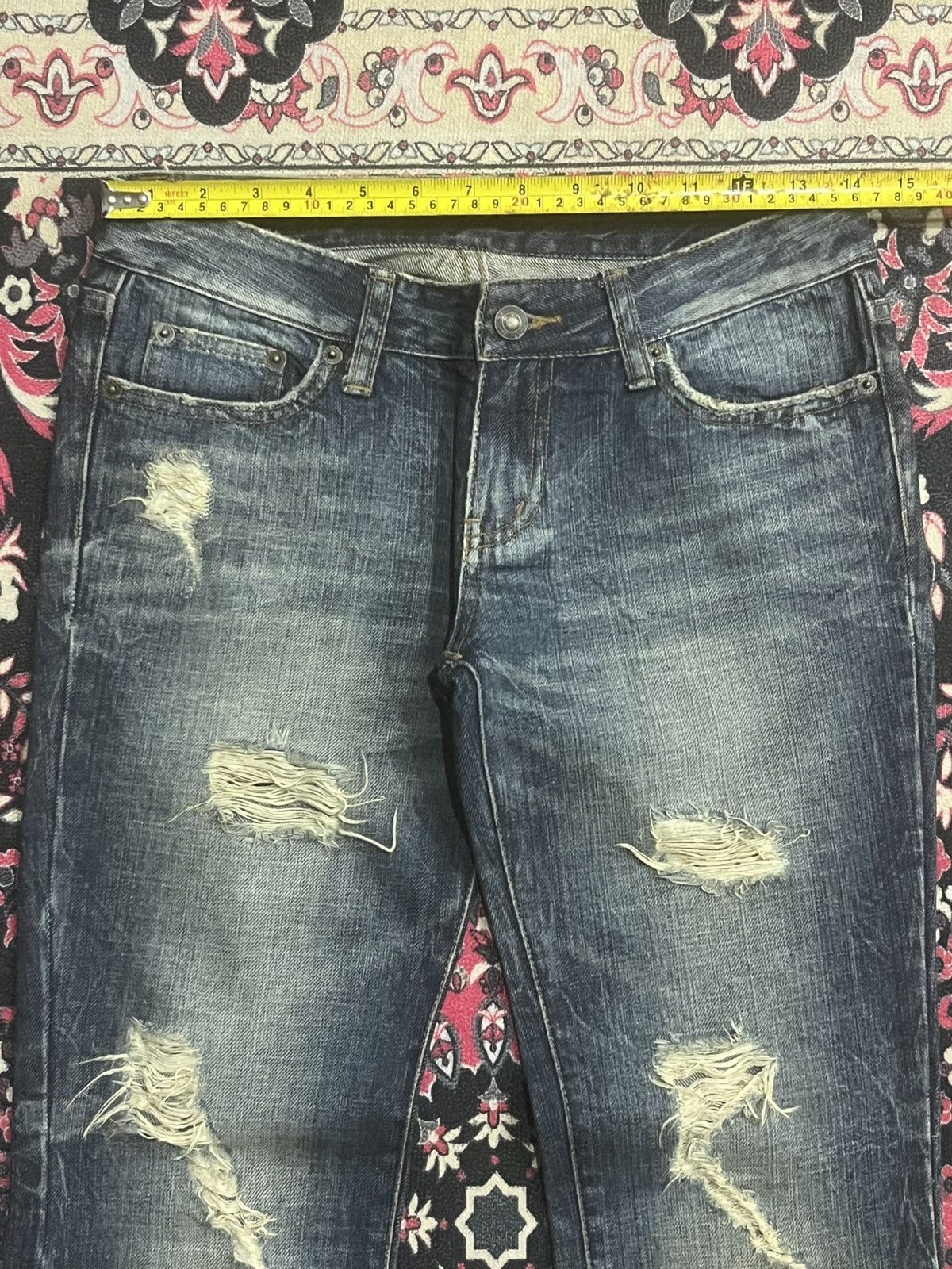 CIVARIZE Vintage Japanese Brand IGNI Dark Washed Distress Flare Jeans Size 28" / US 6 / IT 42 - 11 Thumbnail
