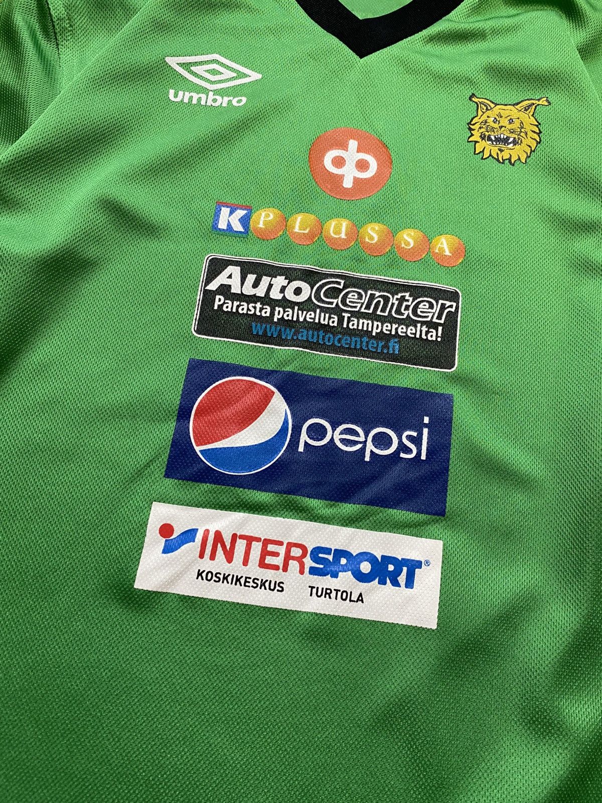 Umbro Umbro Tampereen Ilves 2000/01 home Match Worn #9 longlsleeve Size US S / EU 44-46 / 1 - 8 Thumbnail