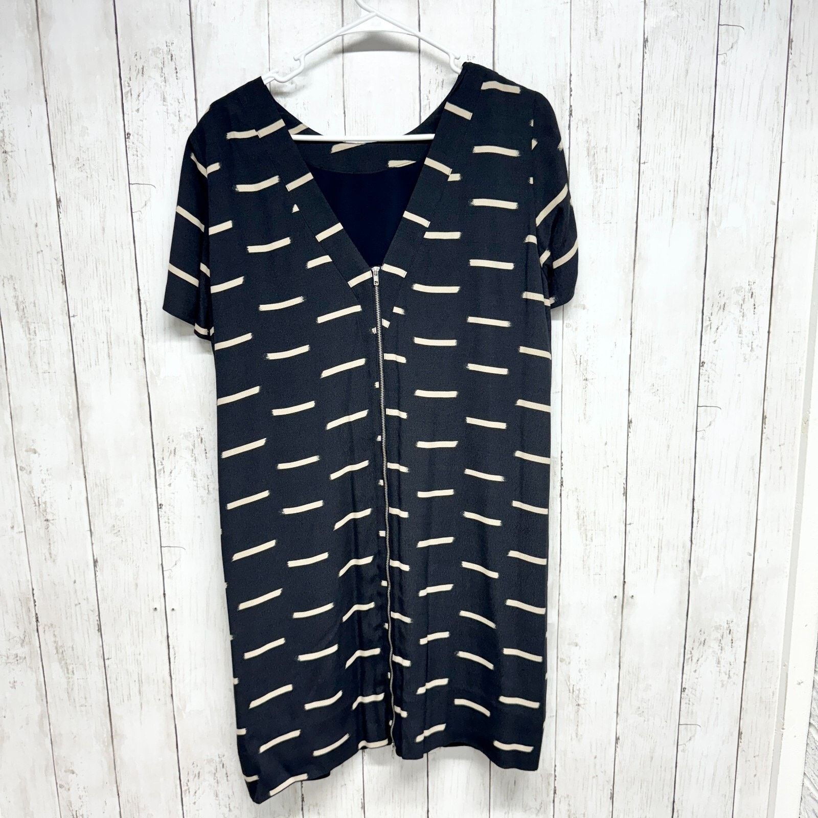 Madewell Madewell Dress Size 4 Navy Ikat Dash Short Sleeve Shift Mini Size S / US 4 / IT 40 - 5 Thumbnail