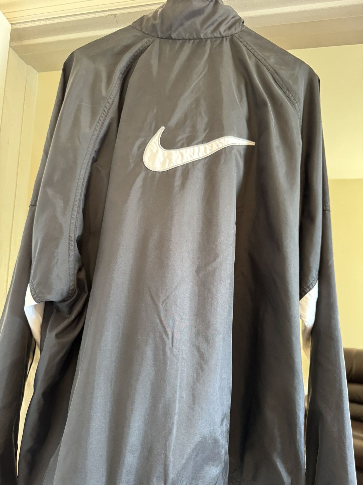 Nike Vintage Nike windbreaker full zip size XL made in thailand Size US XL / EU 56 / 4 - 1 Thumbnail