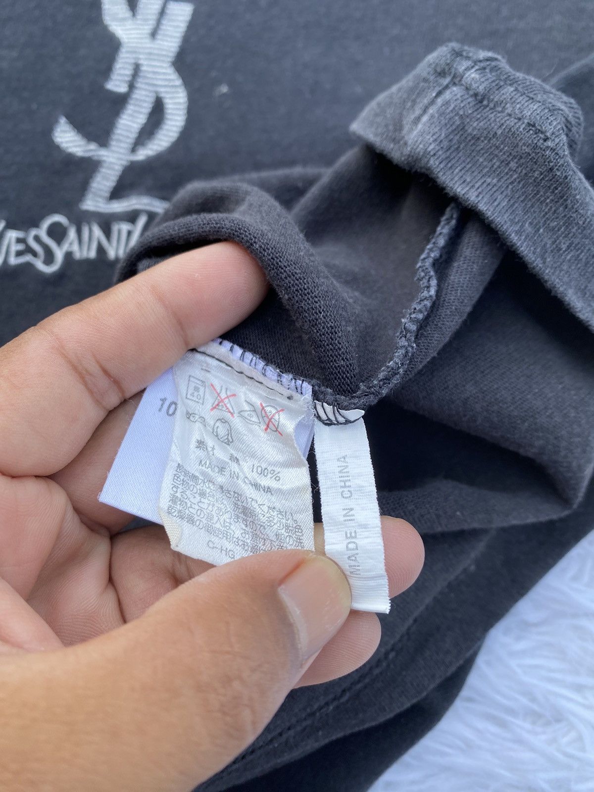 Yves Saint Laurent Rare Vintage Yves Saint Laurent YSL Spellout Tshirt Size US M / EU 48-50 / 2 - 11 Thumbnail