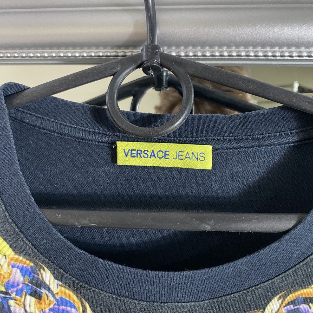 Versace Vintage Versace T-shirt Size US S / EU 44-46 / 1 - 4 Thumbnail
