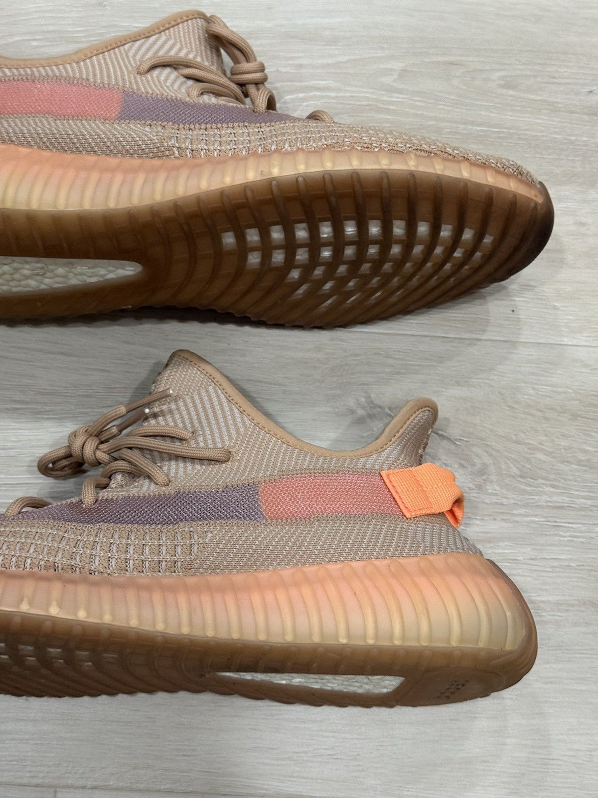 Adidas Yeezy 350 v2 Clay Size US 13 / EU 46 - 6 Thumbnail