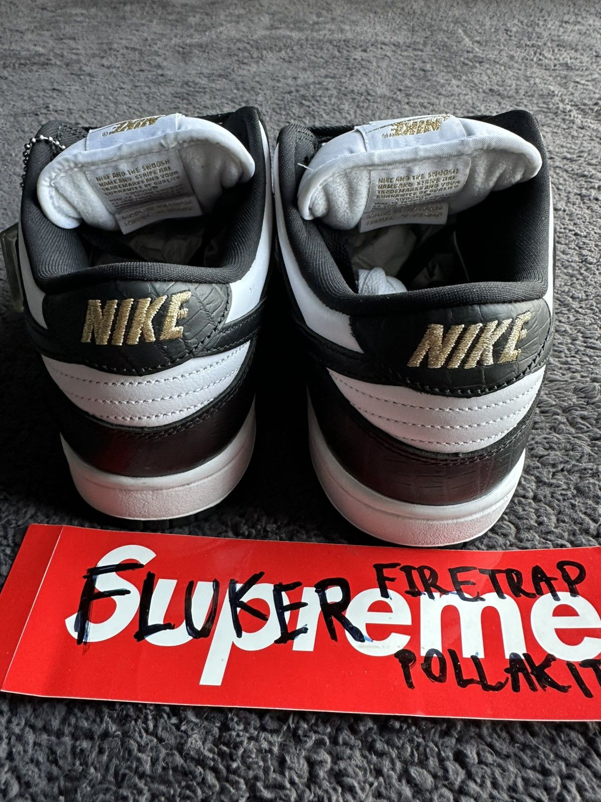 Nike × Supreme Nike SB Dunk Low Supreme Stars Black (2021) Size US 10 / EU 43 - 5 Thumbnail