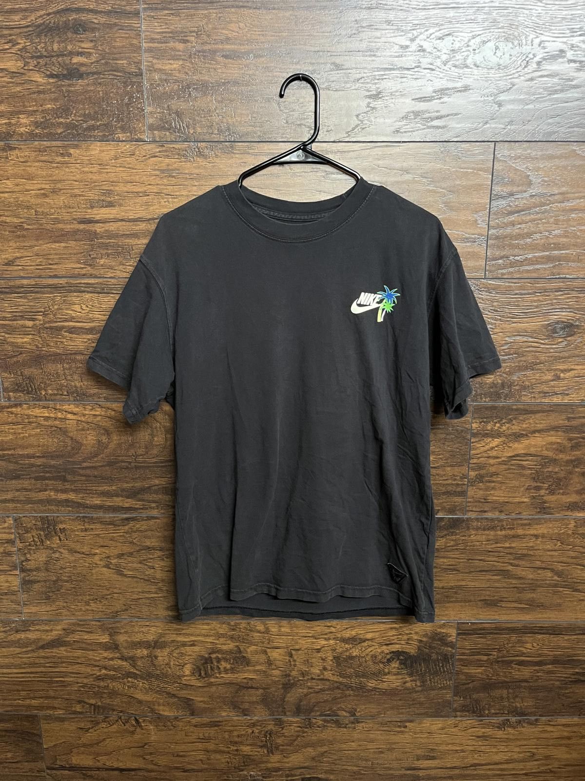 Nike Nike Surfing T-shirt Sunshine Surfing Dog Tee Beach Party Size US S / EU 44-46 / 1 - 2 Thumbnail