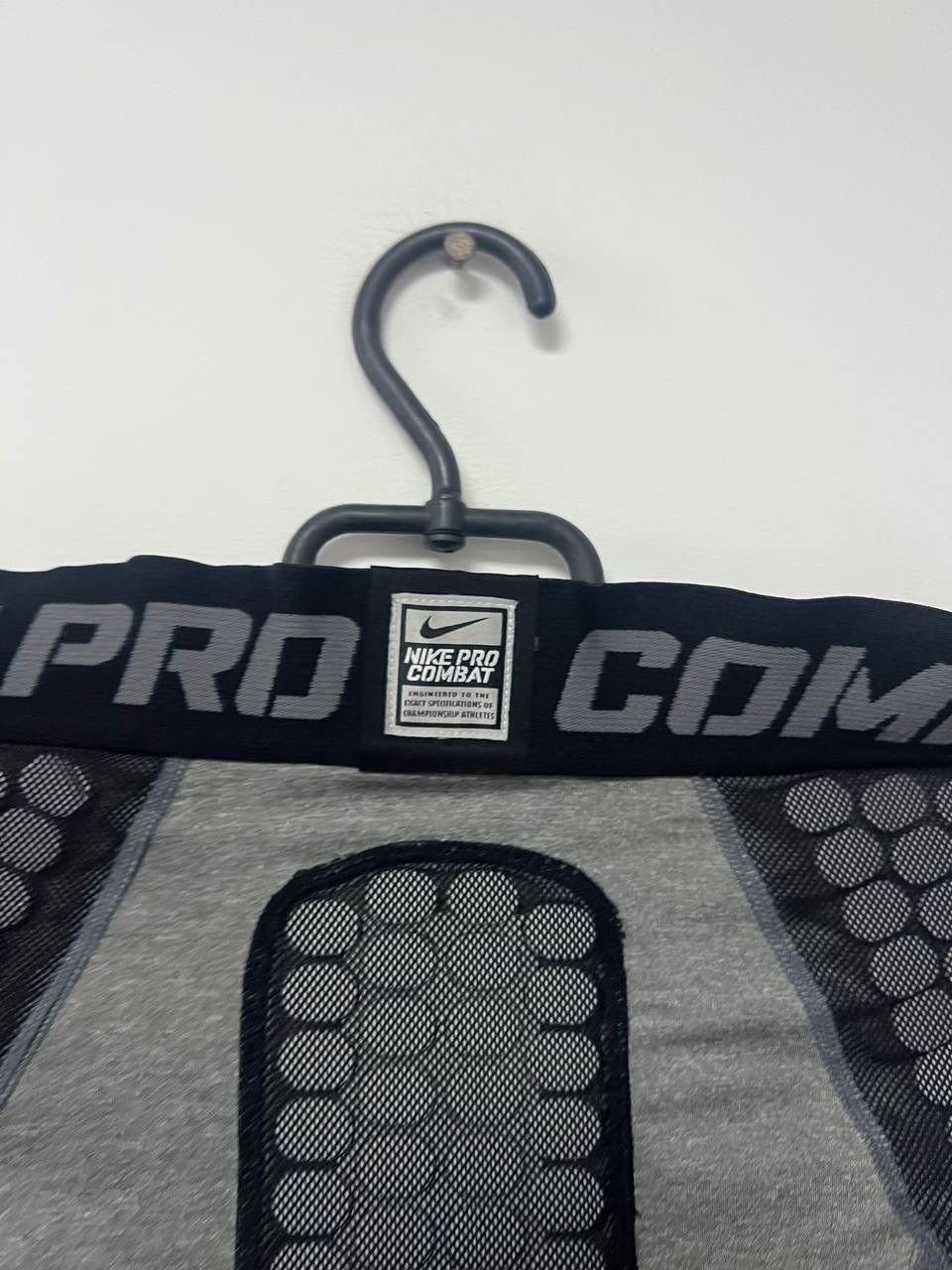 Nike Nike Pro Combat Rugby Shorts NFL Padded Athletic Mens sz XL Size US 44 / EU 60 - 15 Thumbnail