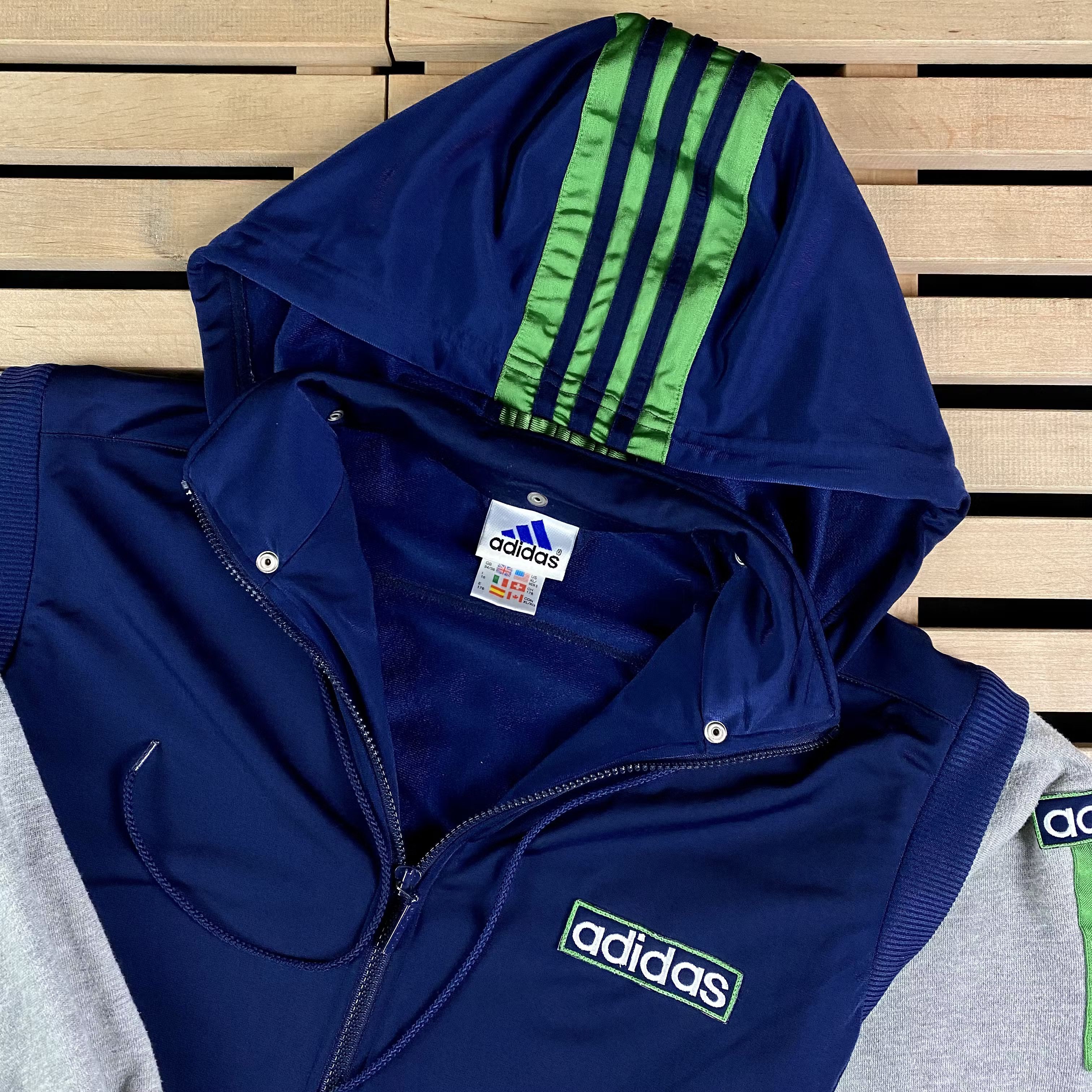 Adidas × Vintage Mens Hoodies Adidas Three Stripes Vintage Size S Size US S / EU 44-46 / 1 - 2 Thumbnail