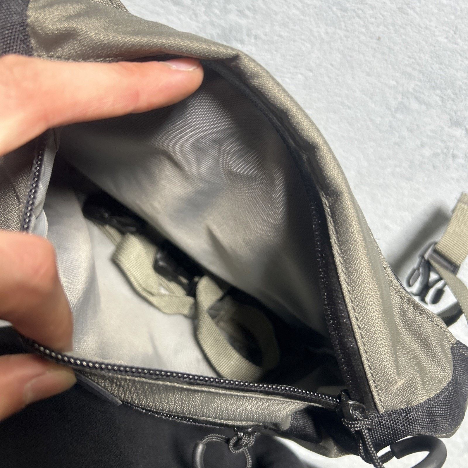 Lowepro Pro Trekker 300 AW SLR Camera Bag Backpack Hydration