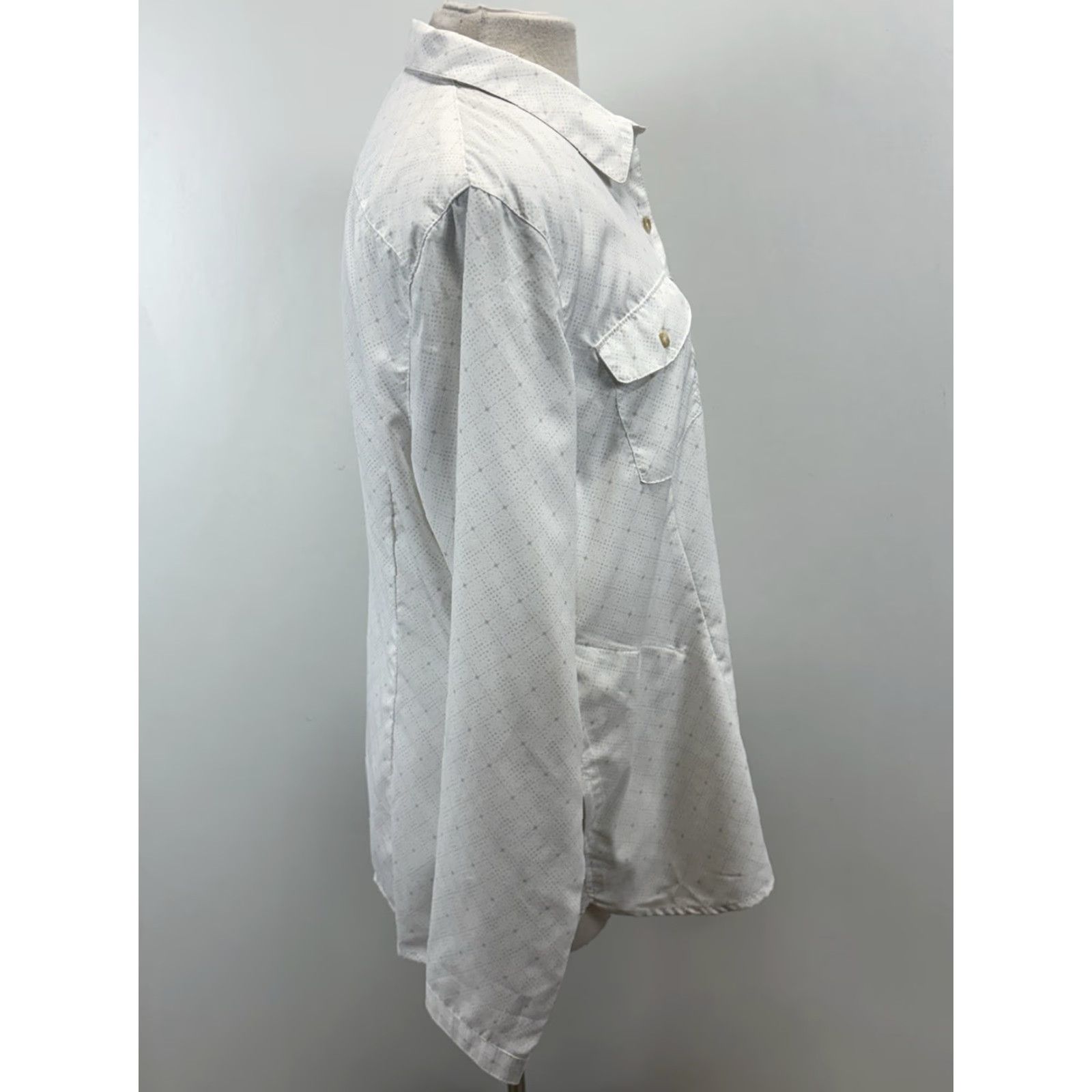 Eddie Bauer Eddie Bauer Travex Shirt Womens XL White Long Sleeve Hiking Outdoor Performance Breathable Lightweight Moisture Wicking Casual Activewear Size XL / US 12-14 / IT 48-50 - 4 Thumbnail