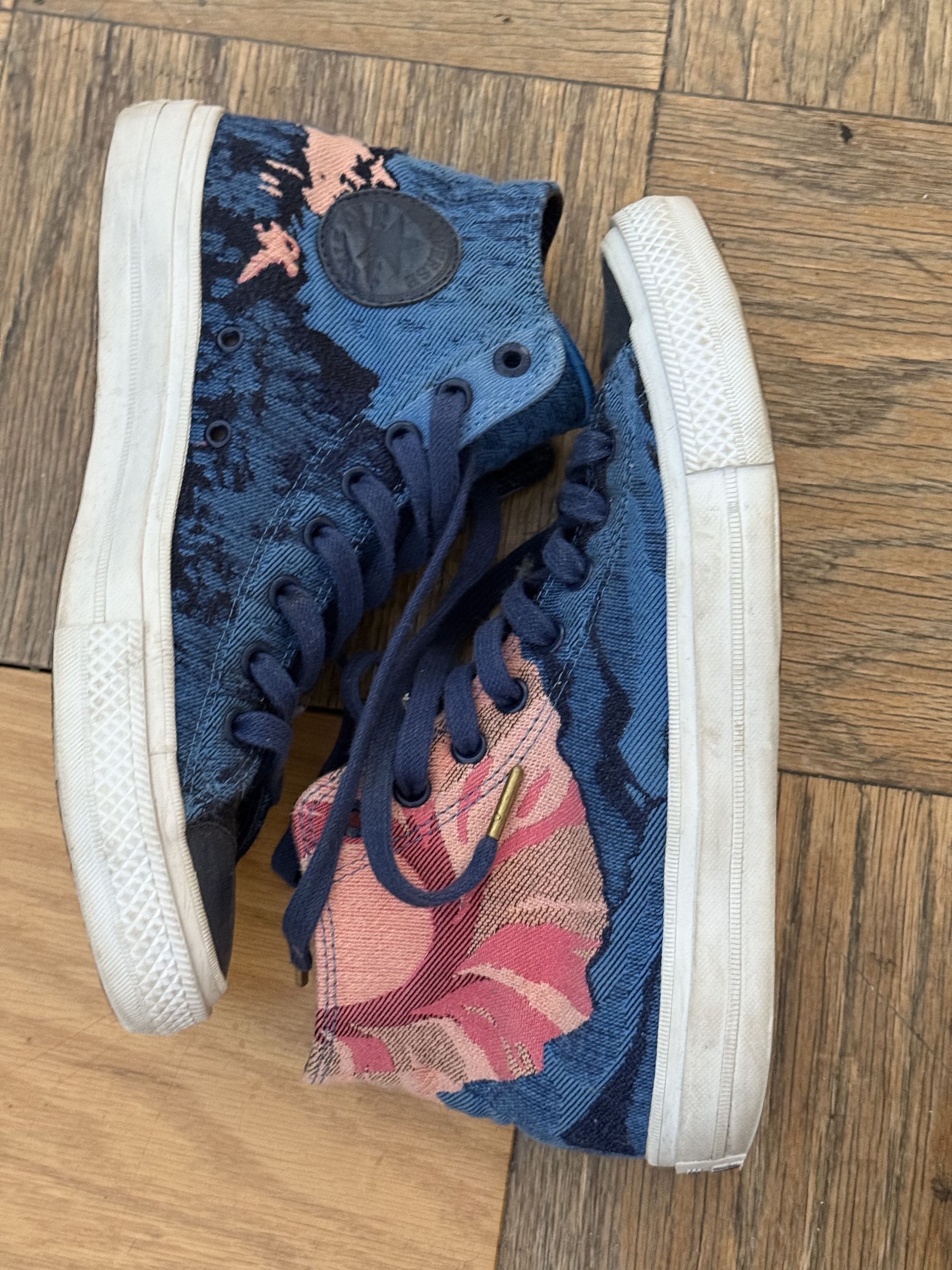 Converse Converse Chuck Taylor All Star II Engineered Canvas Size US 8.5 / EU 41-42 - 1 Thumbnail